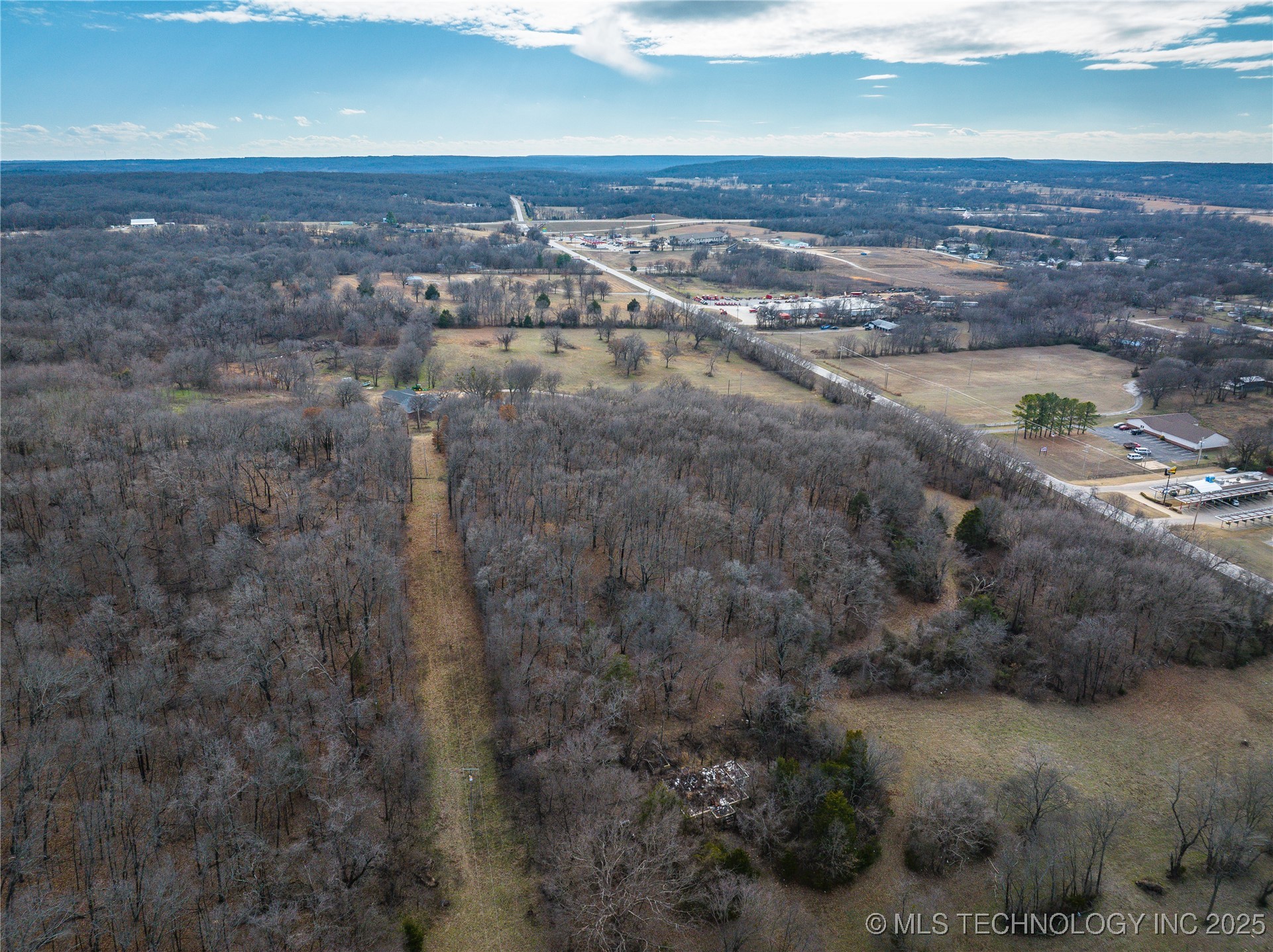 Hwy 82 S Property Photo 9