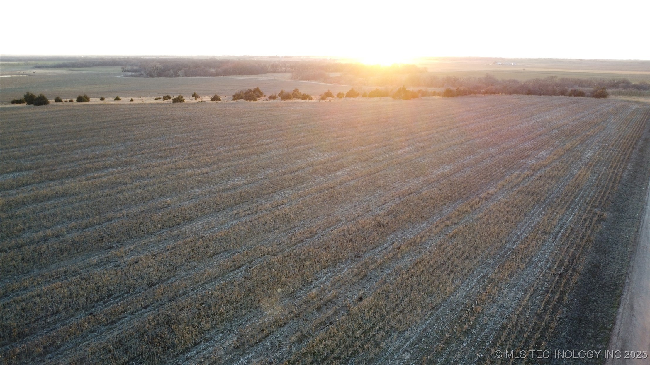 1 S 76th Street Property Photo 8