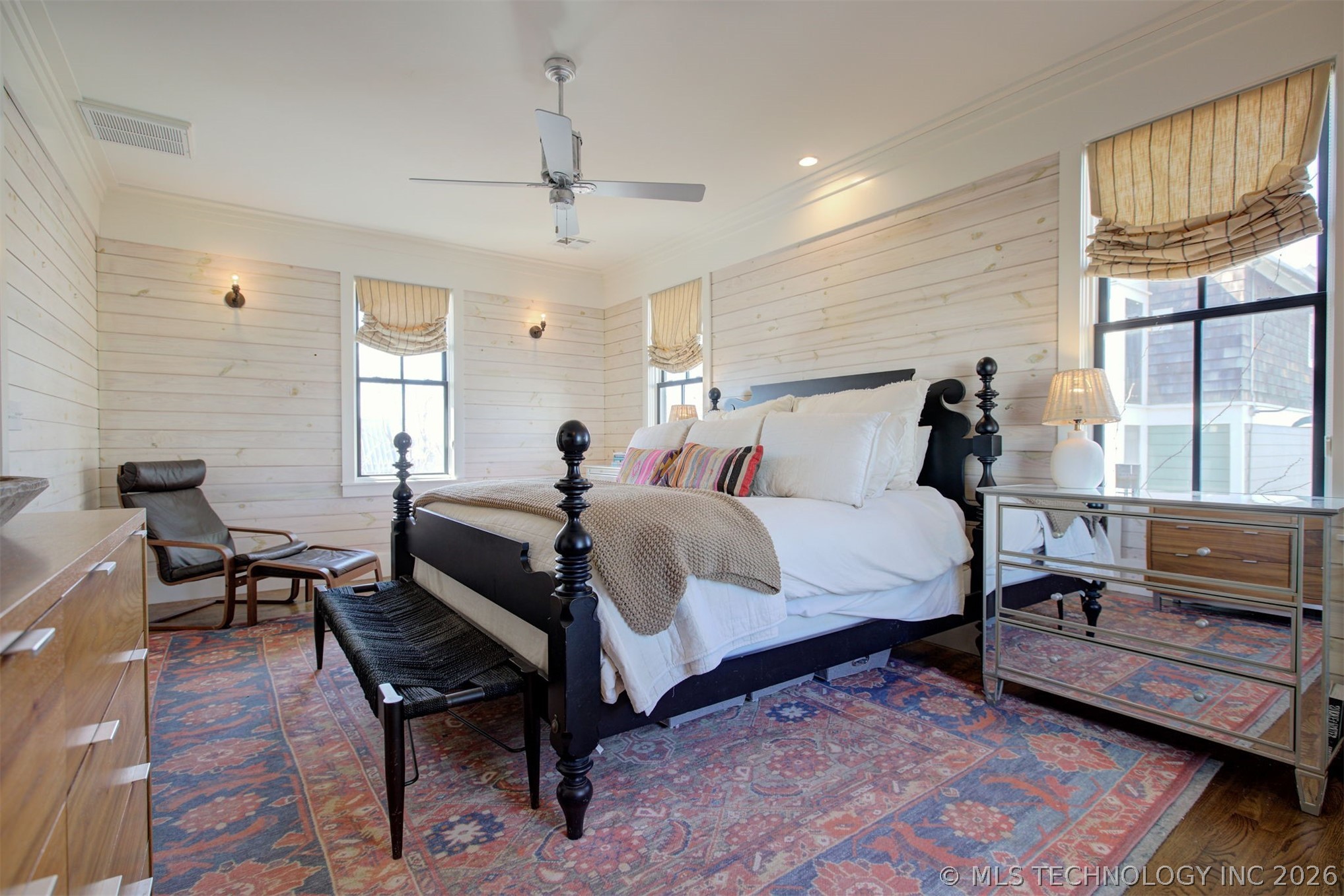 31 Boulevard Property Photo 33