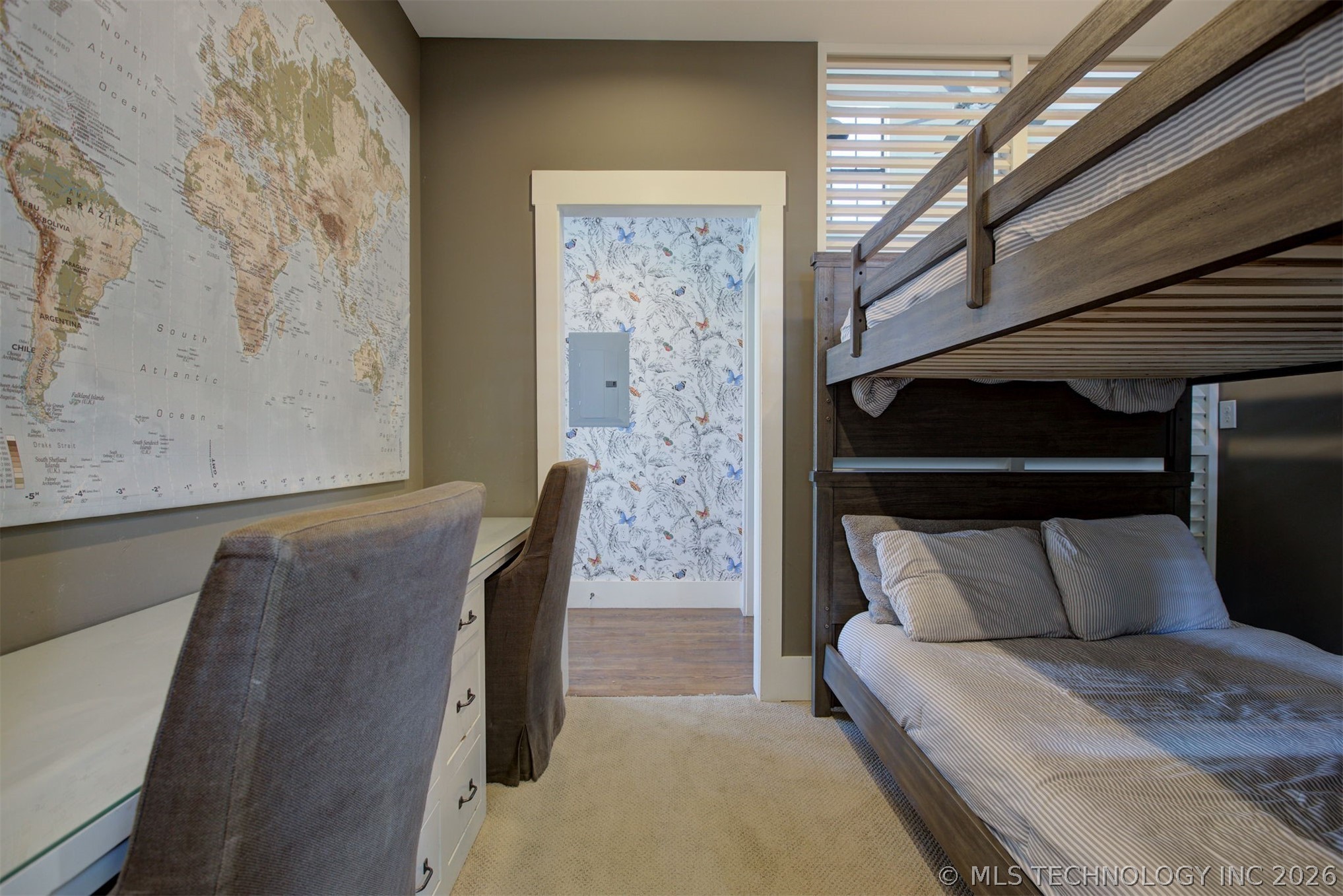 31 Boulevard Property Photo 44