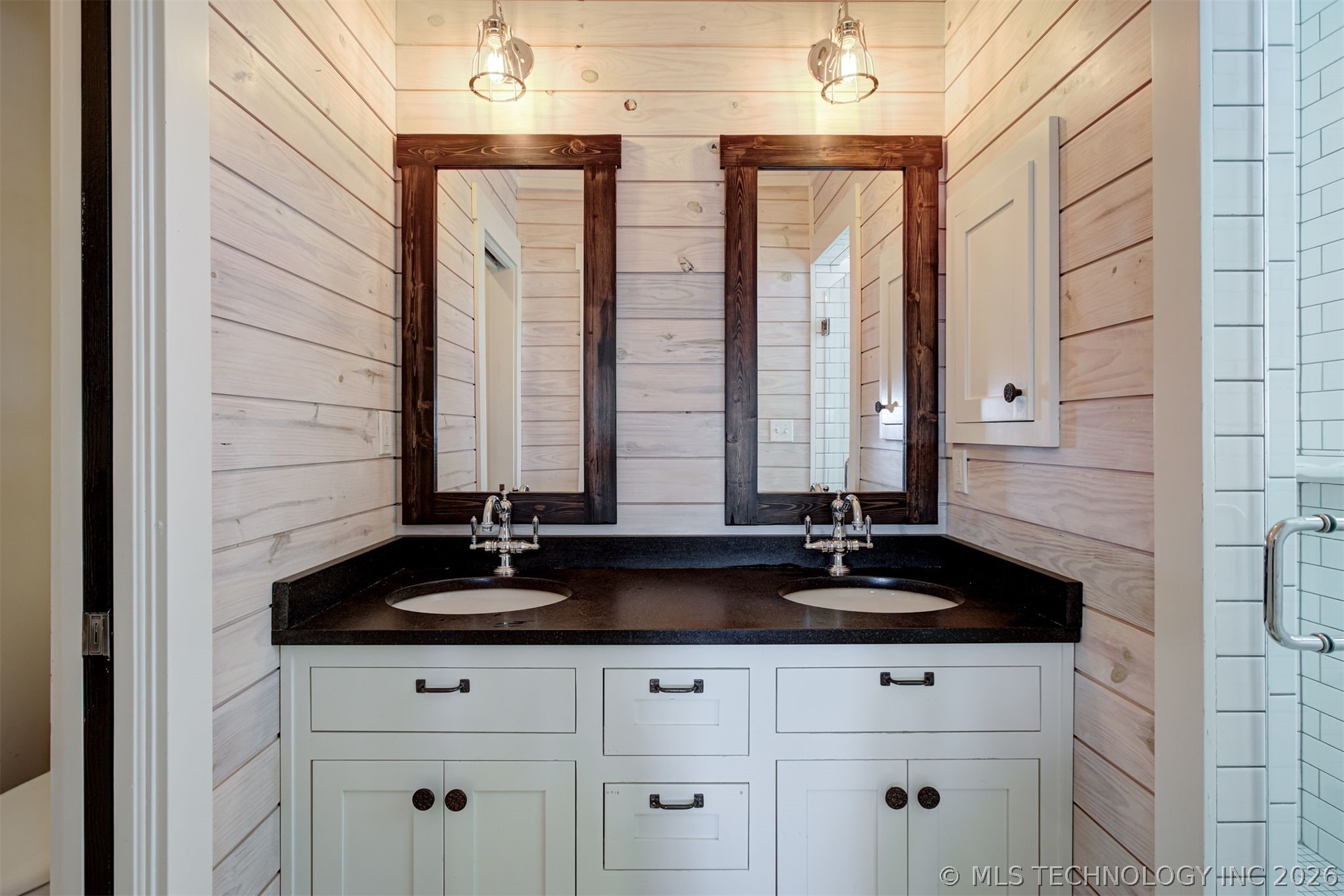 31 Boulevard Property Photo 47