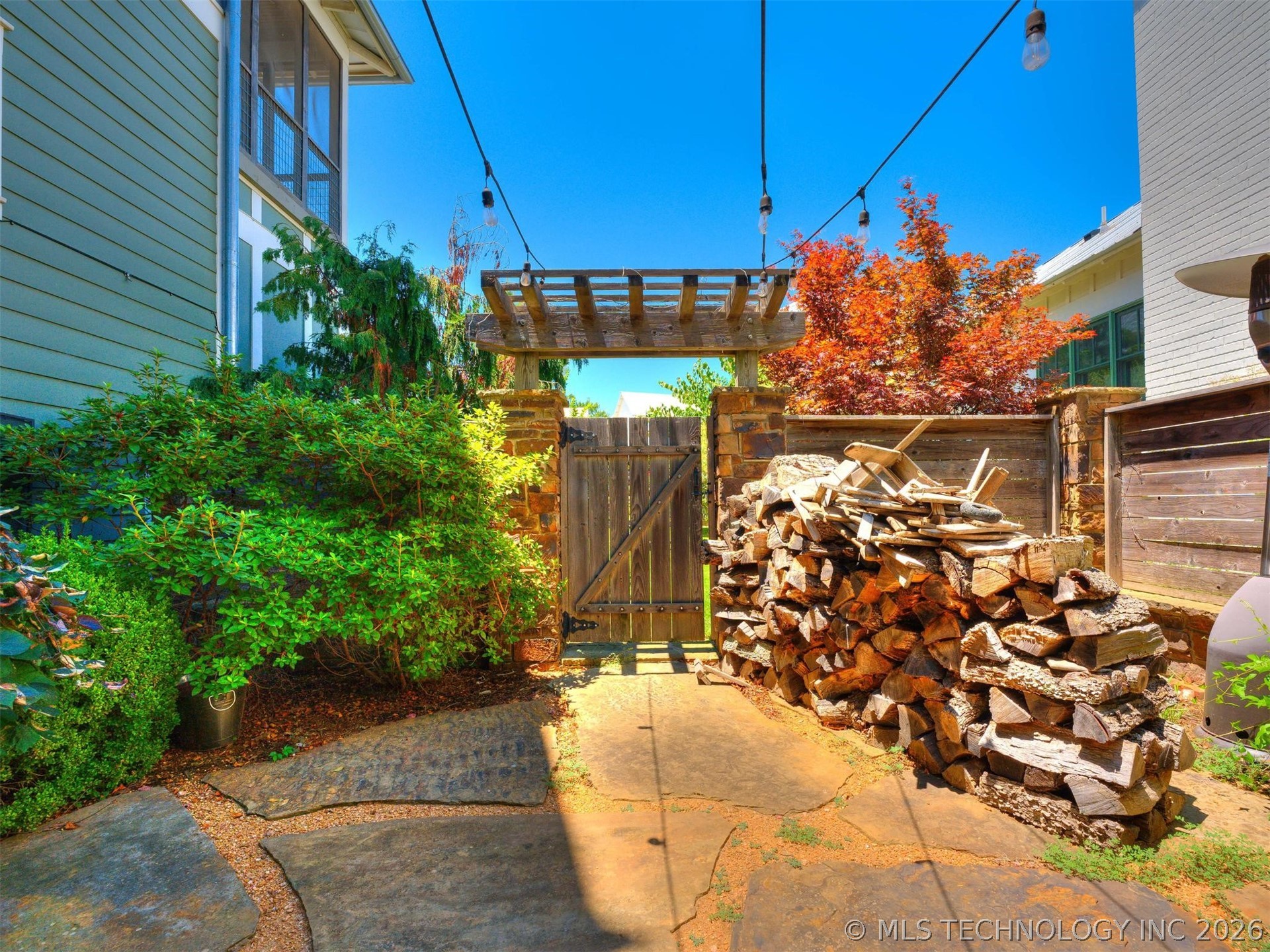 31 Boulevard Property Photo 77