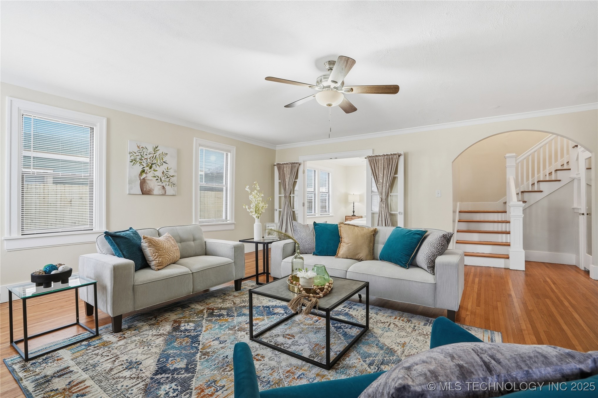 1628 S Victor Avenue Property Photo 4