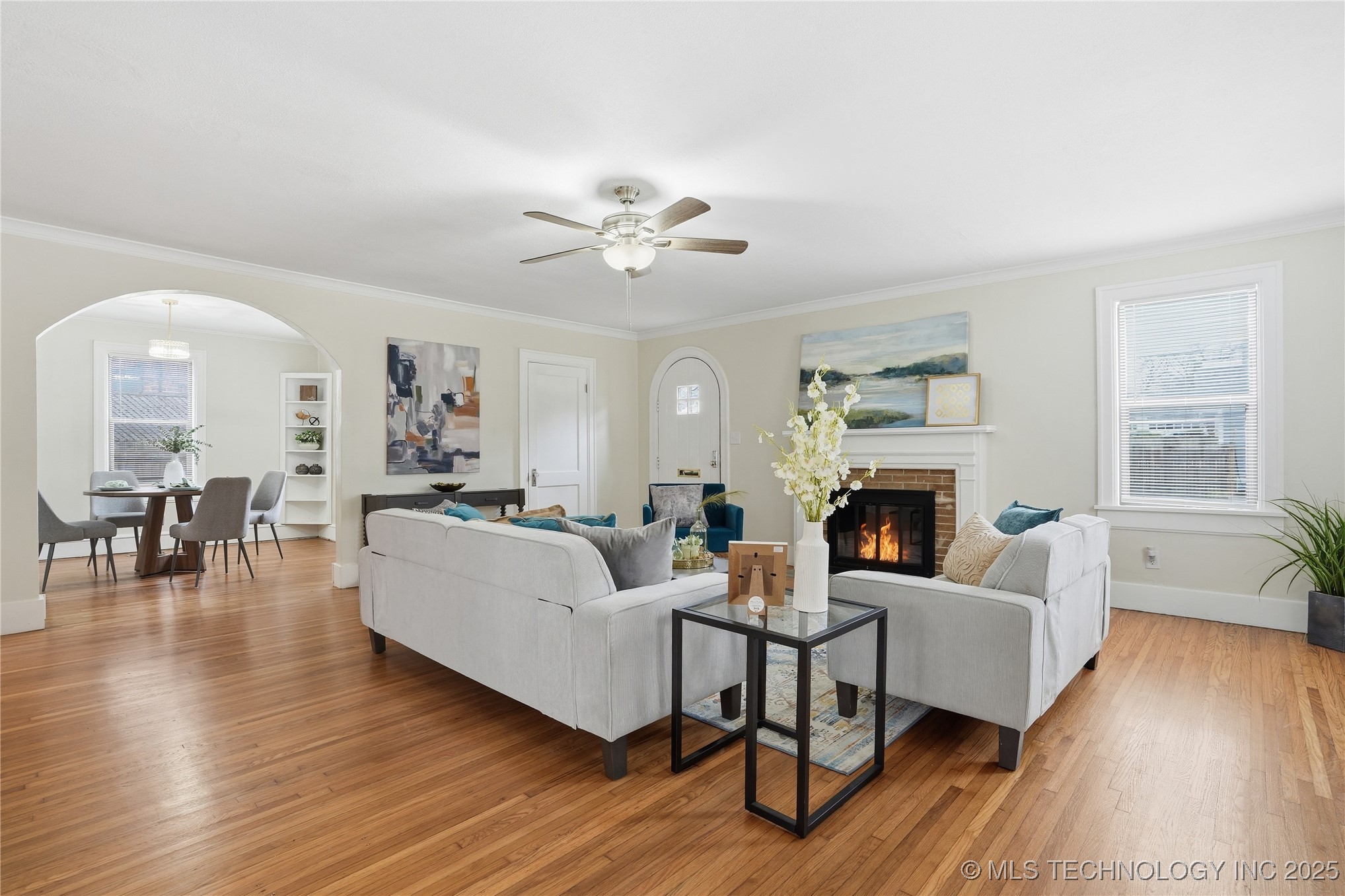 1628 S Victor Avenue Property Photo 7