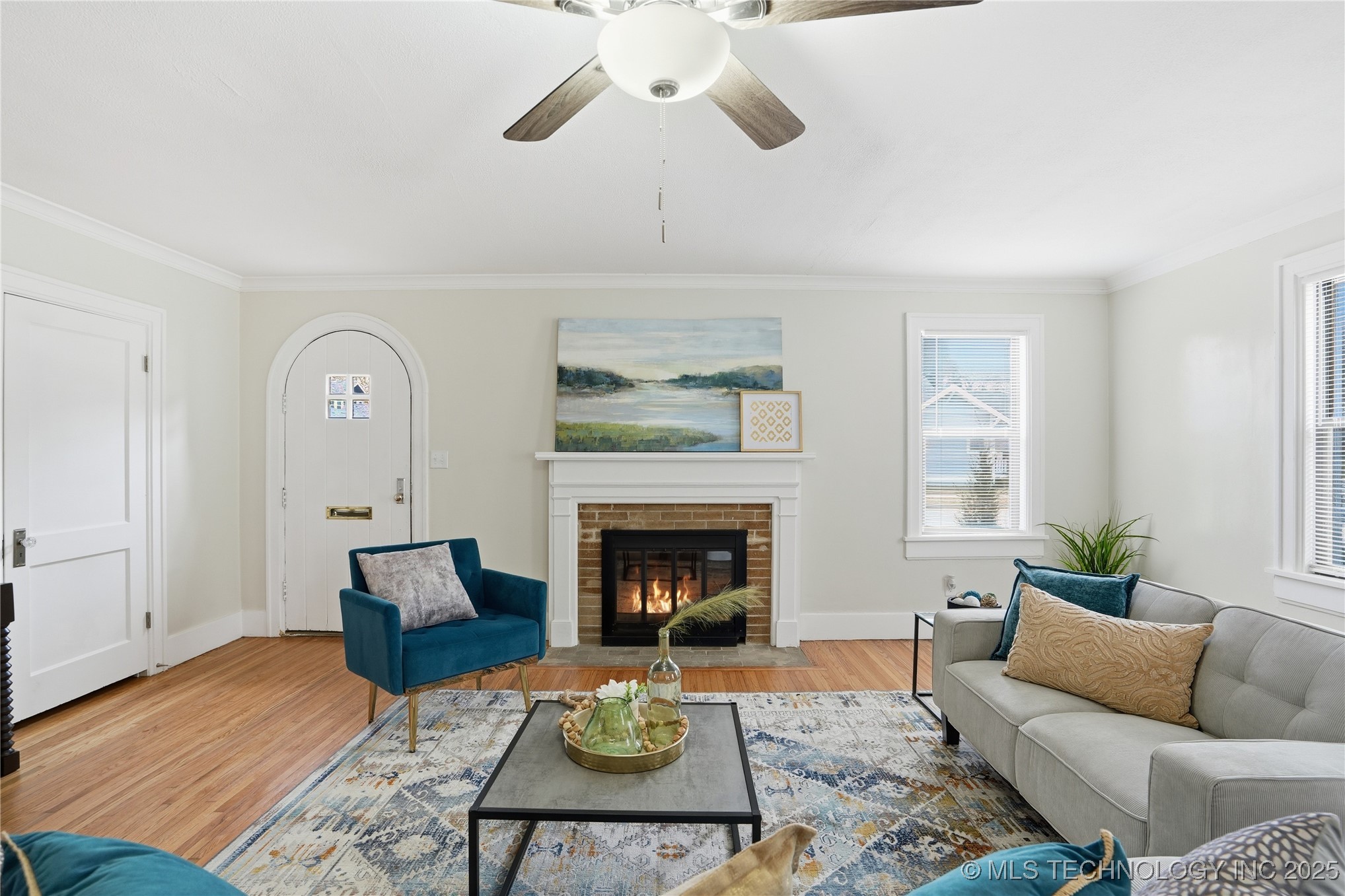 1628 S Victor Avenue Property Photo 8