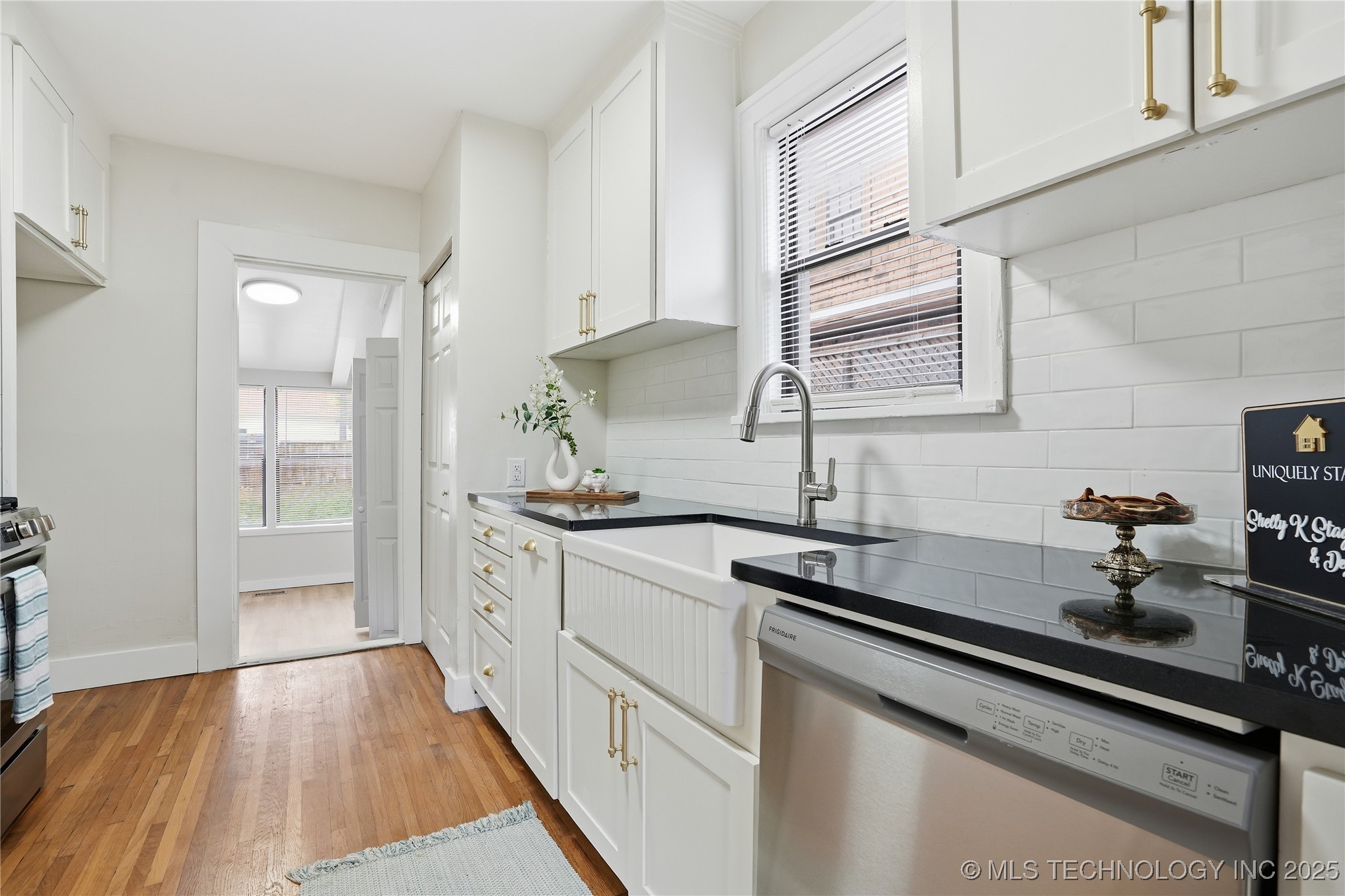 1628 S Victor Avenue Property Photo 13