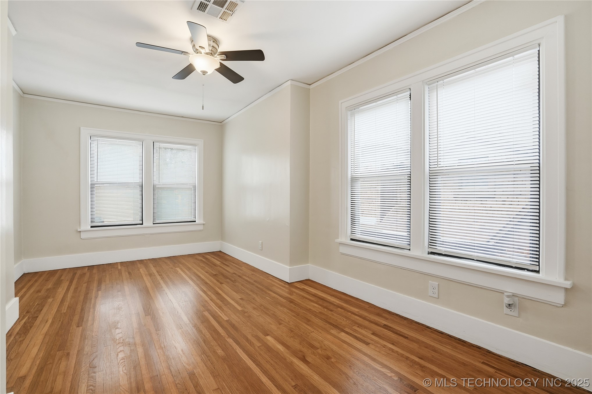 1628 S Victor Avenue Property Photo 24