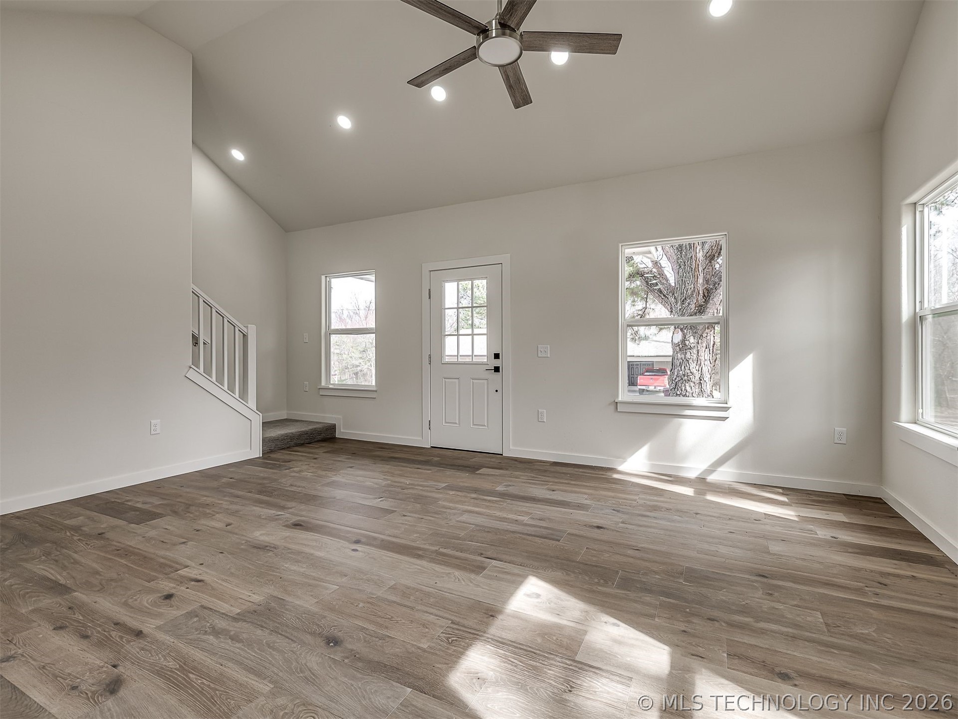 1879 Rockford Drive Property Photo 6