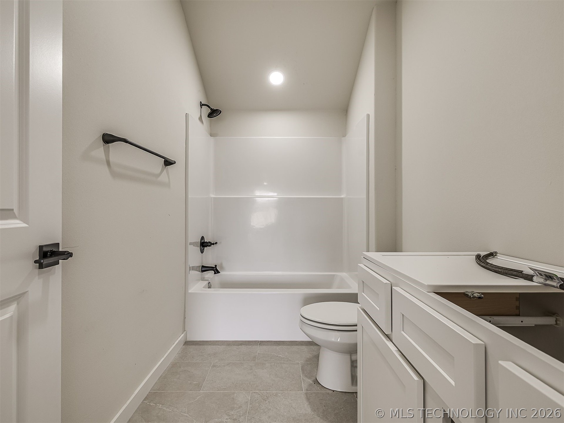 1879 Rockford Drive Property Photo 39