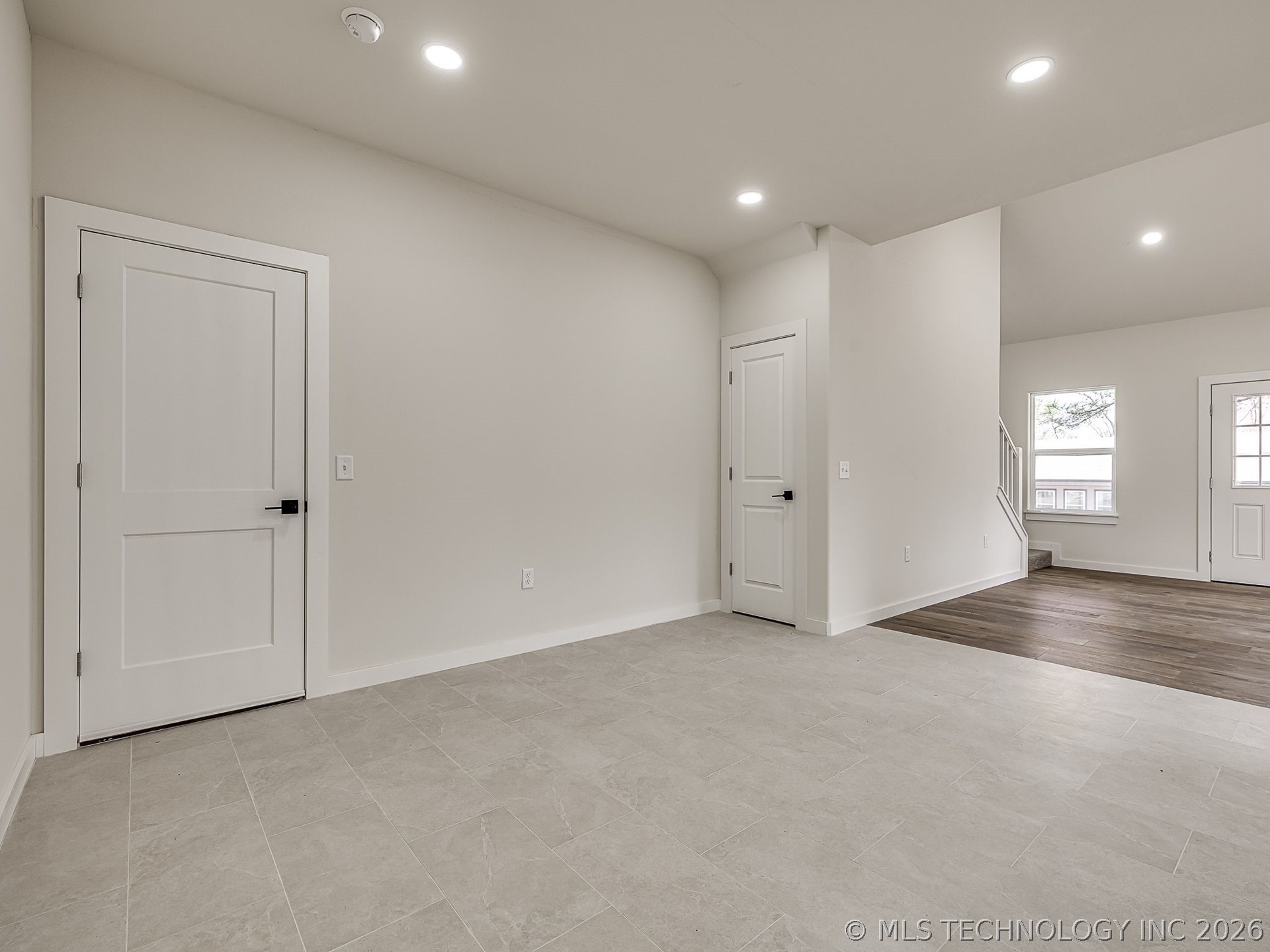 1701 E Mcgill Circle Property Photo 25