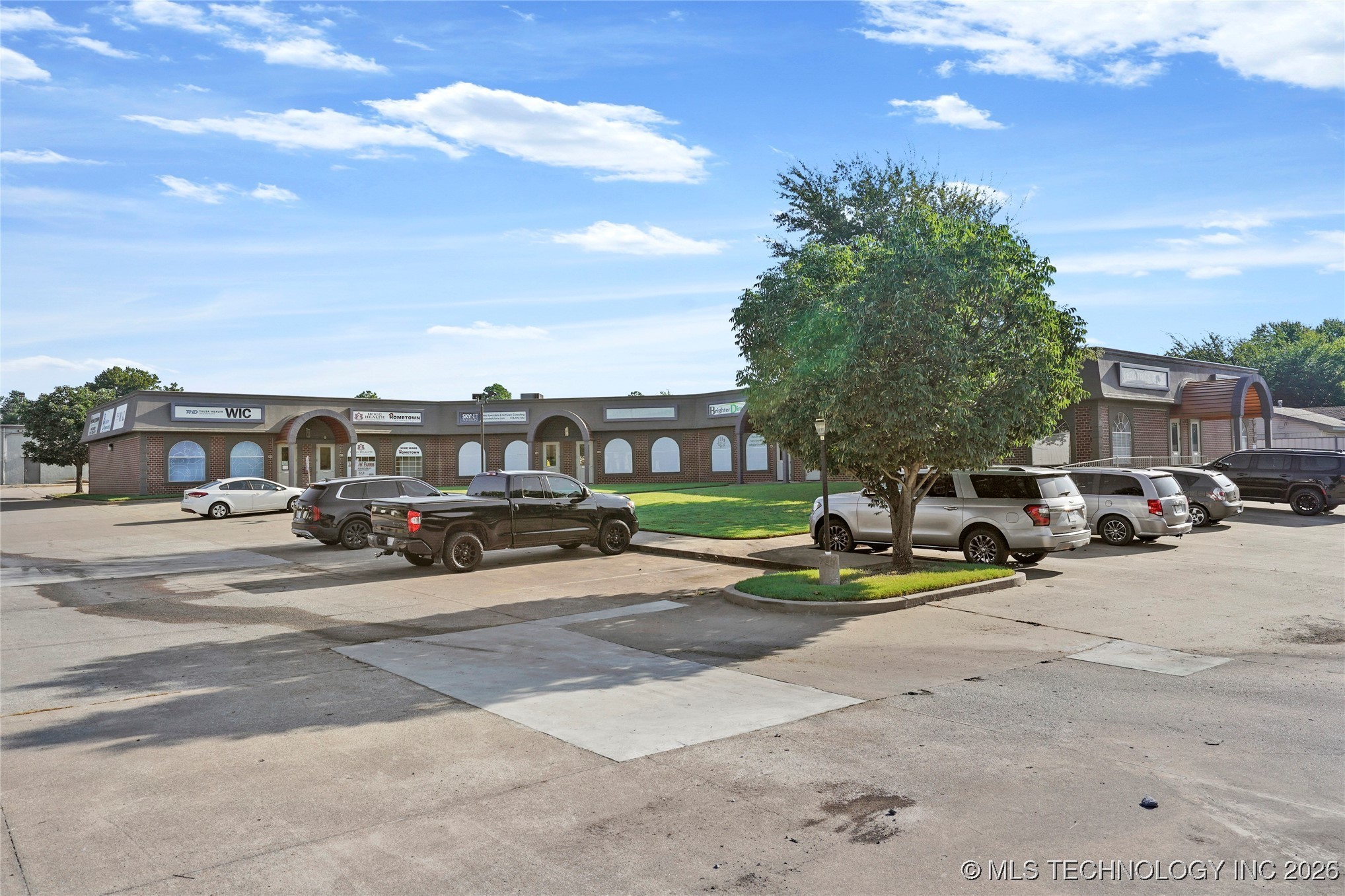 500 W Atlanta Street Property Photo 3