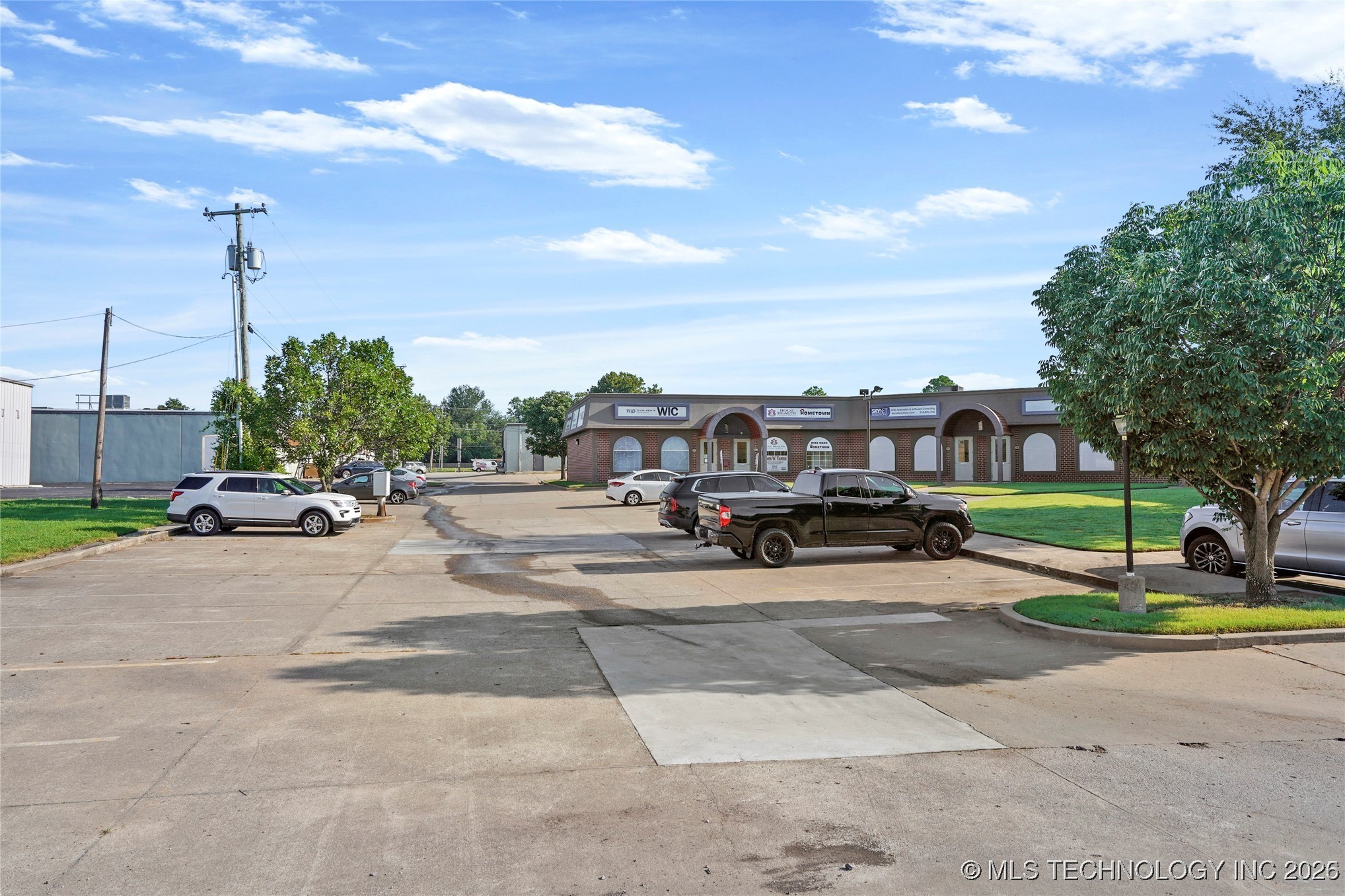 500 W Atlanta Street Property Photo 4