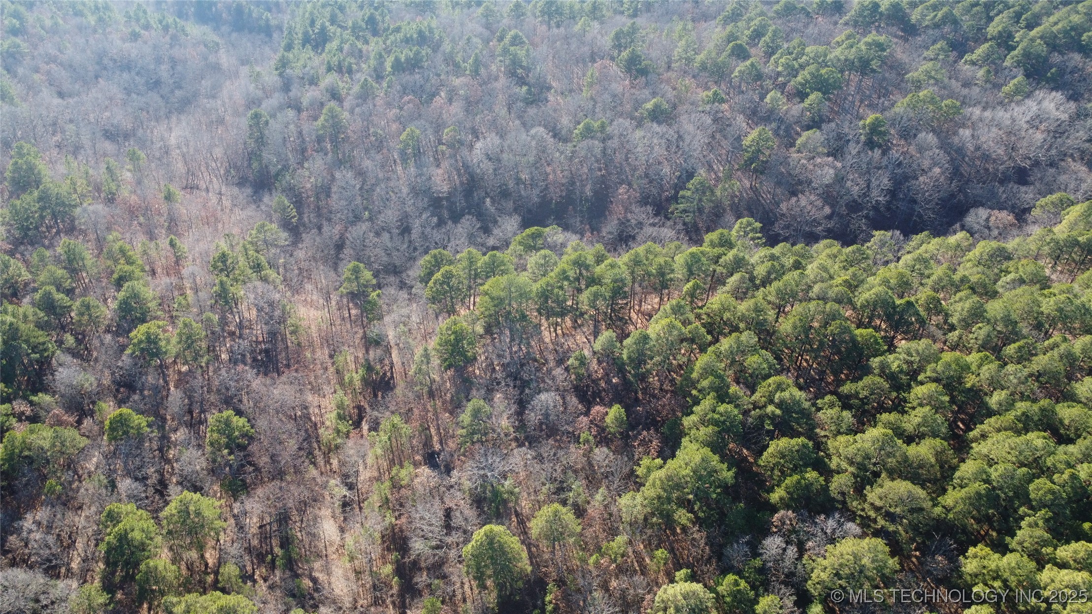 000 E 495 Road Property Photo 8