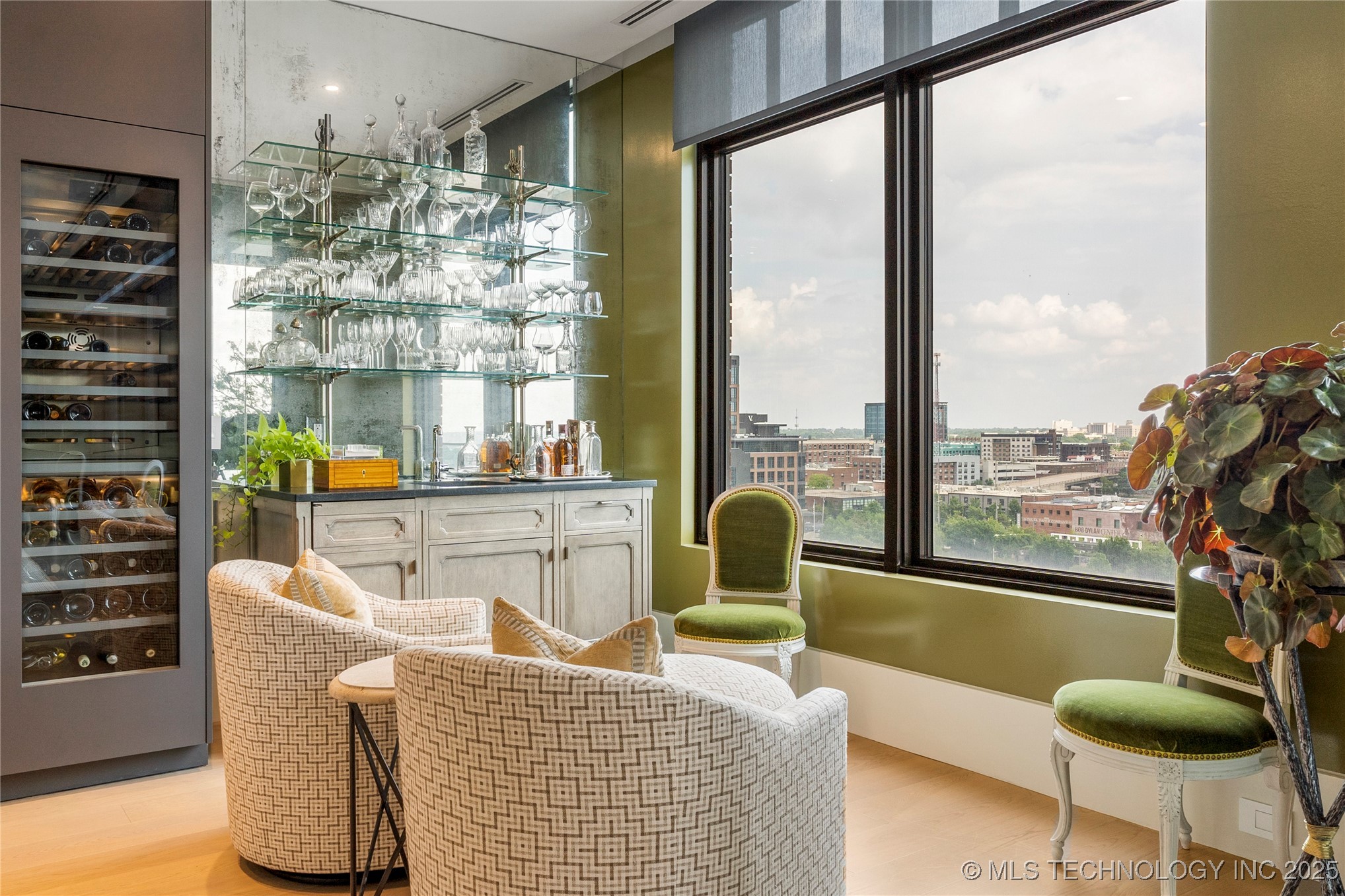 405 N Main Street 4ab Property Photo 12