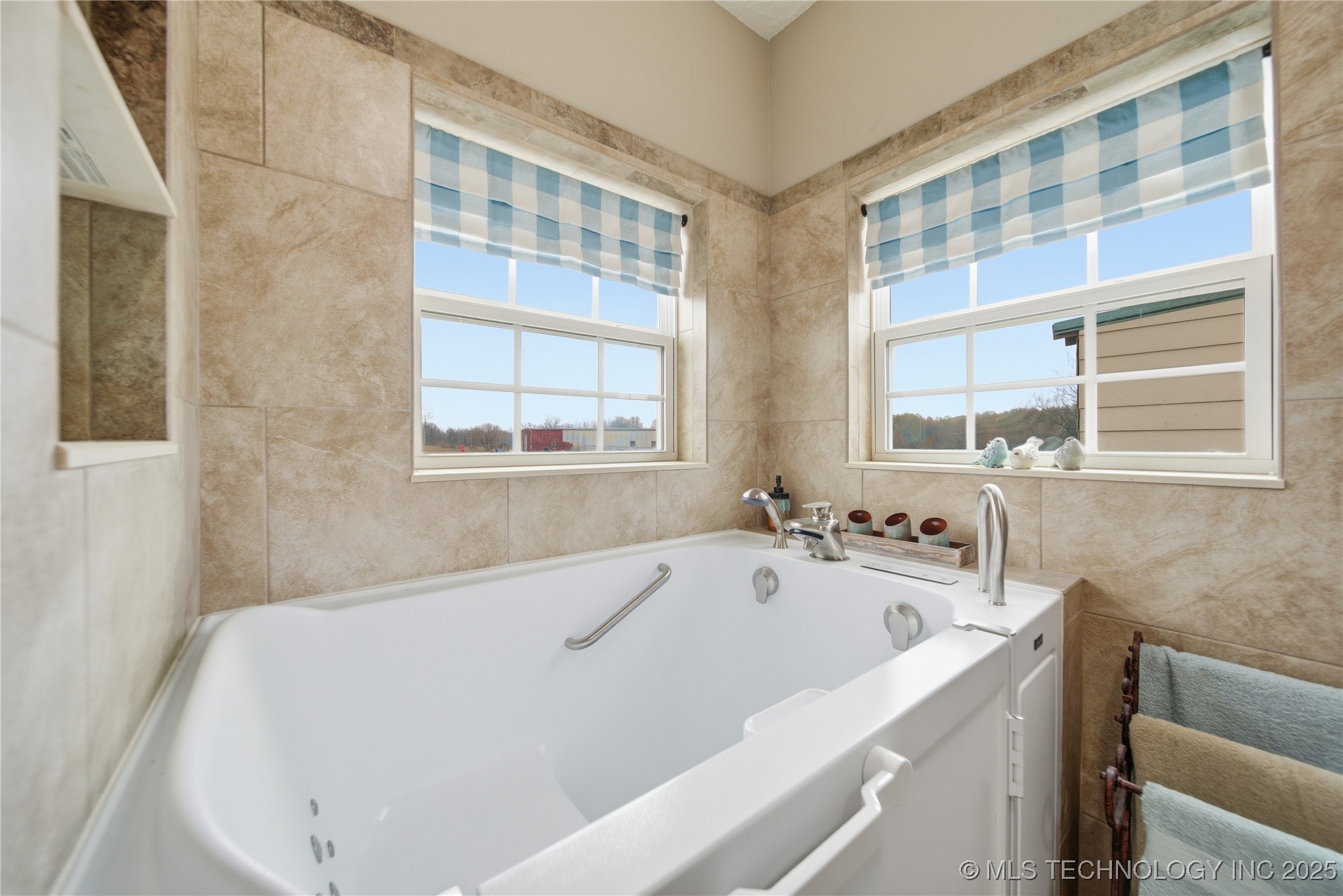 27318 E 758 Road Property Photo 29