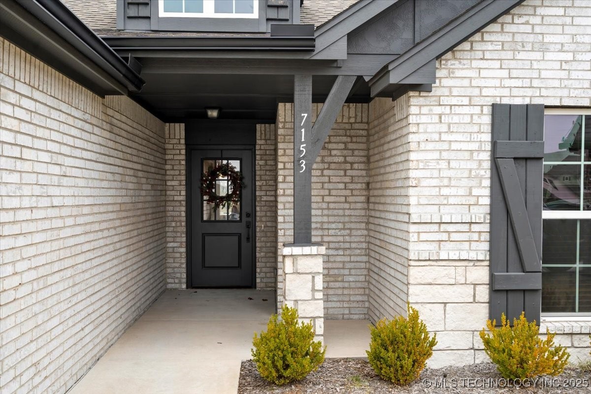 7153 E 131 Court S Property Photo 2