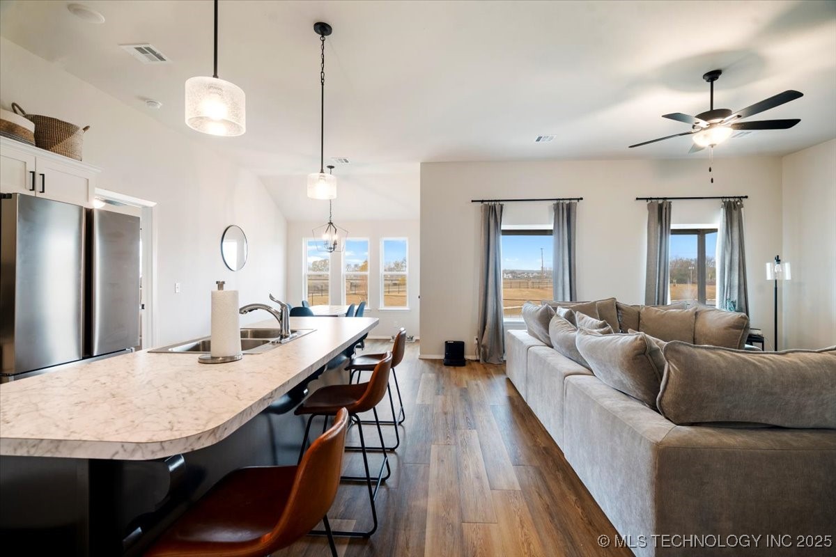 7153 E 131 Court S Property Photo 4