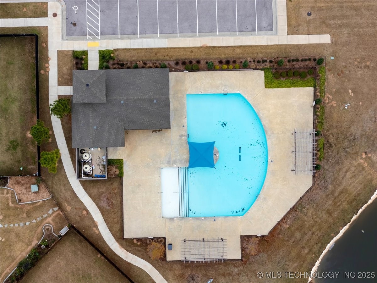 7153 E 131 Court S Property Photo 35