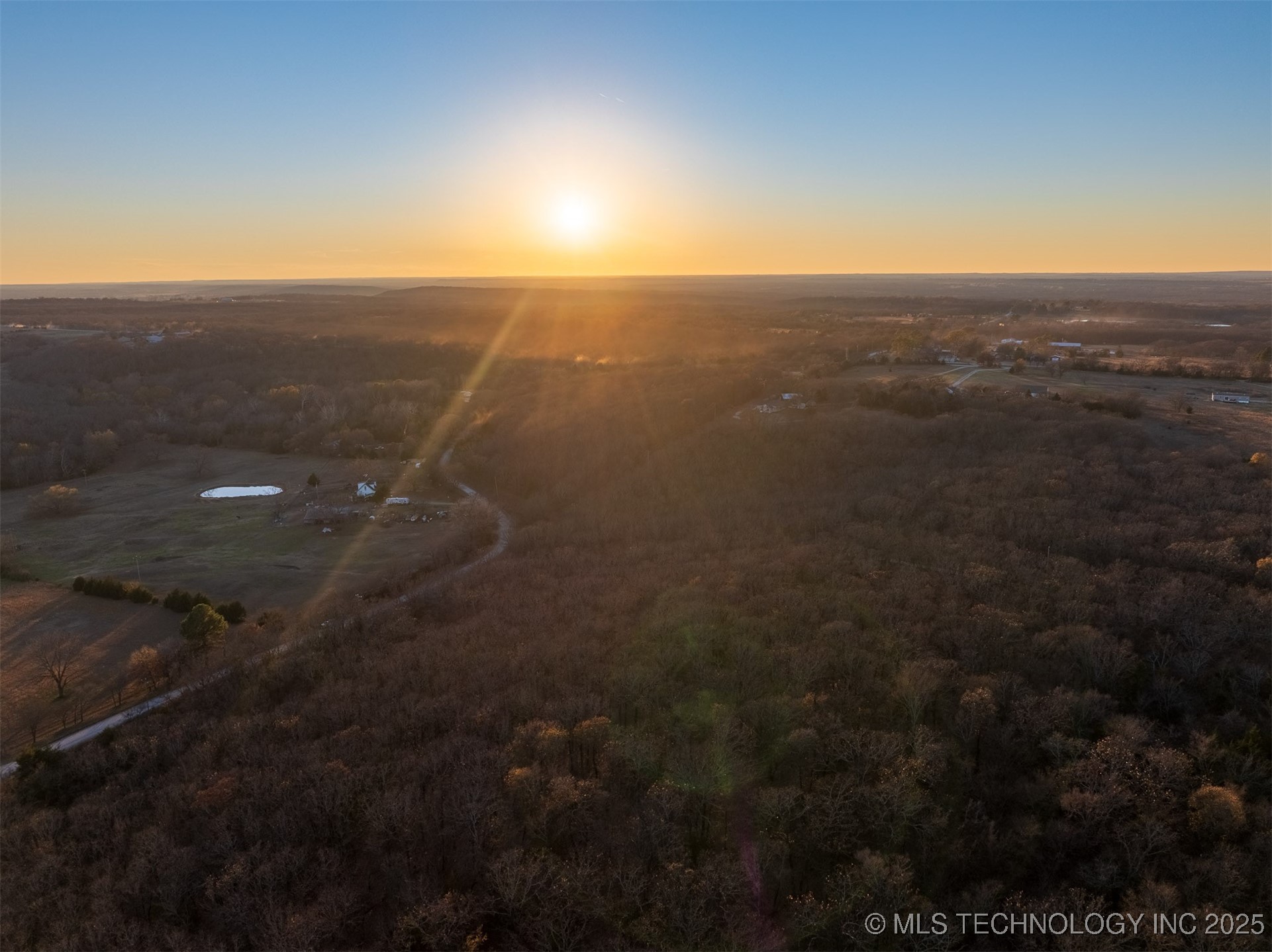 20 Seay Road Property Photo 8