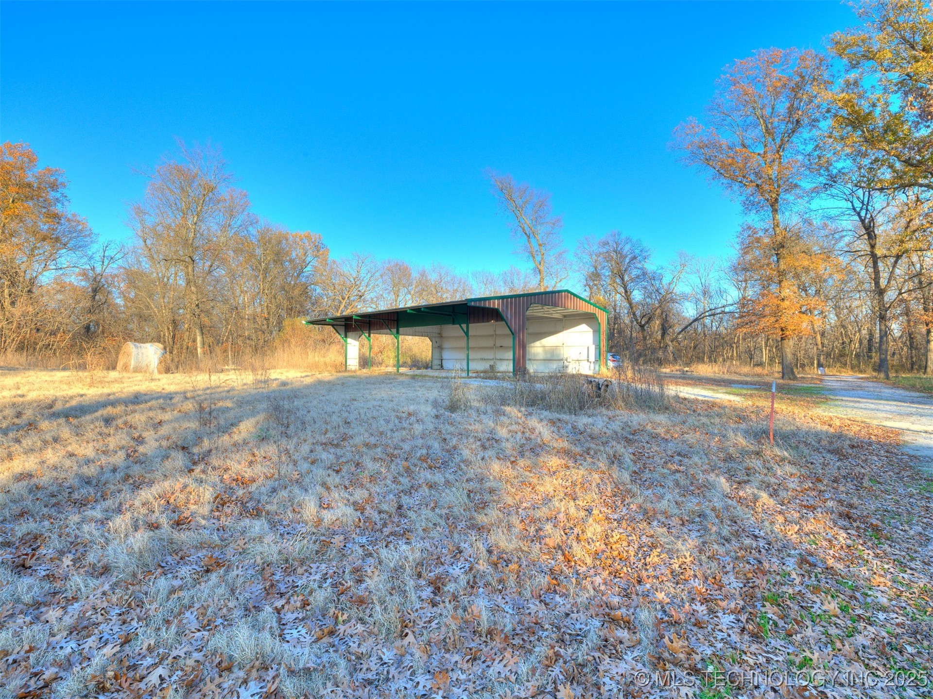 15360 S 4050 Road Property Photo 1