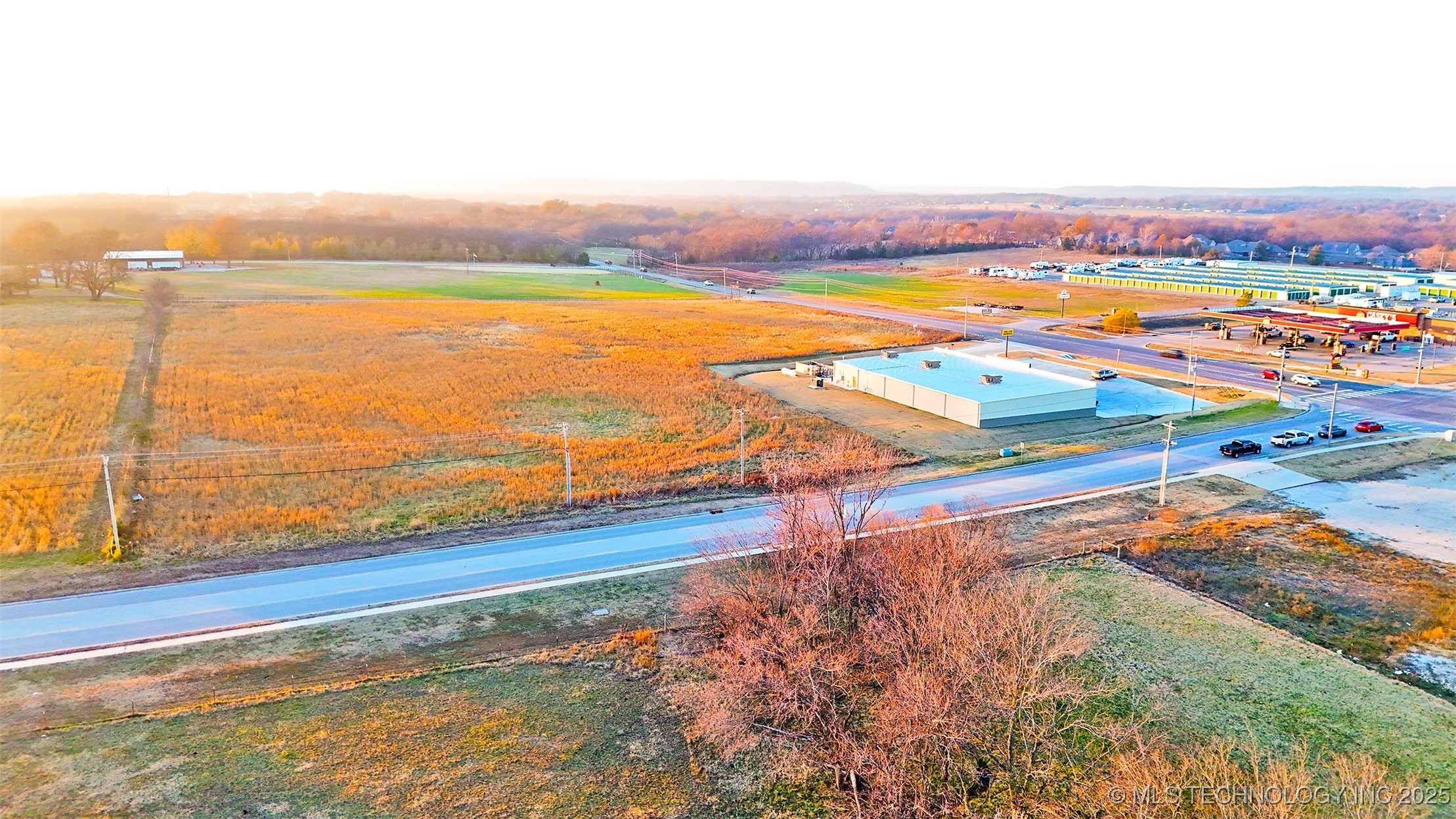 2925 E Holly Road Property Photo 10