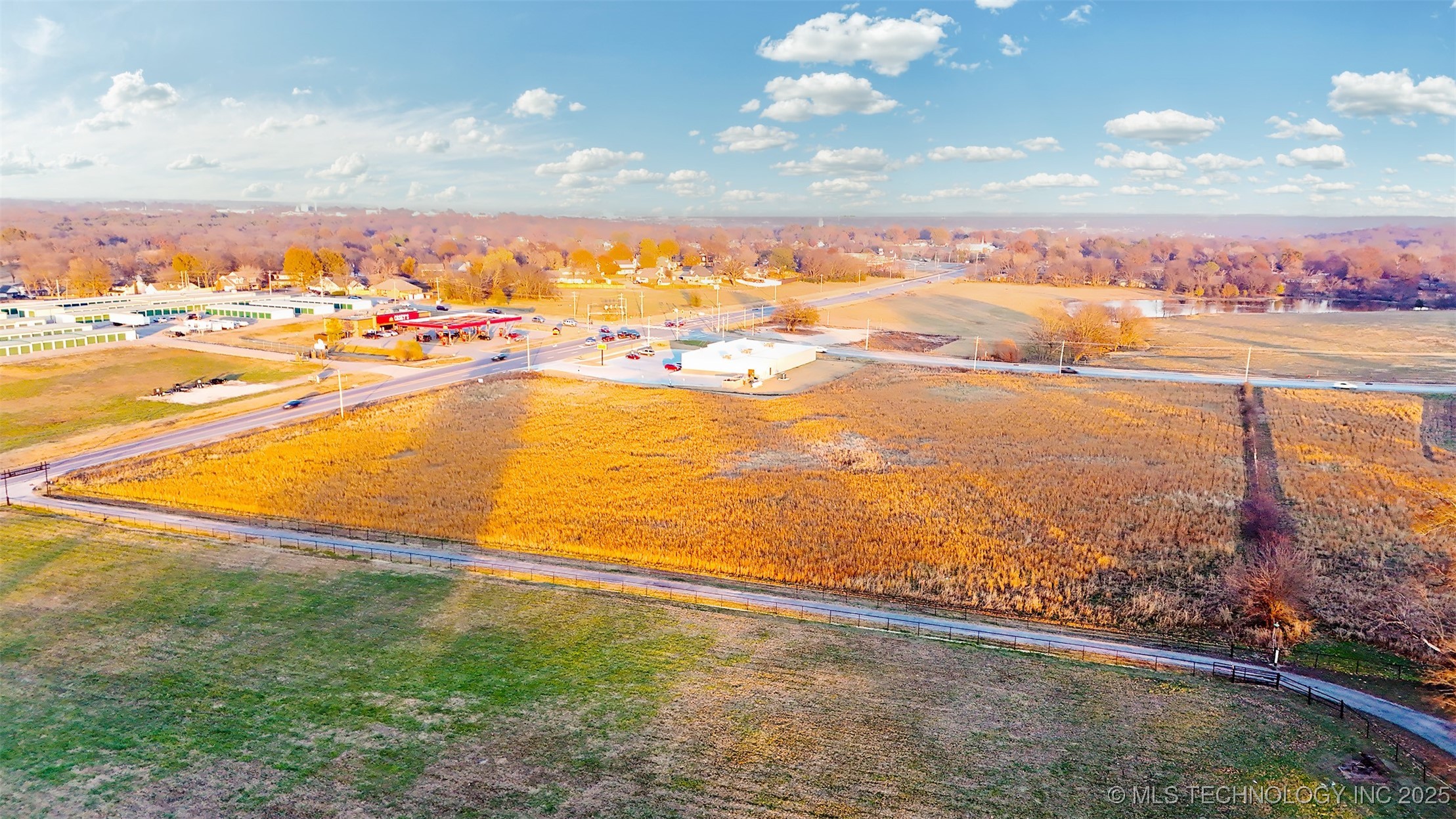 2925 E Holly Road Property Photo 12