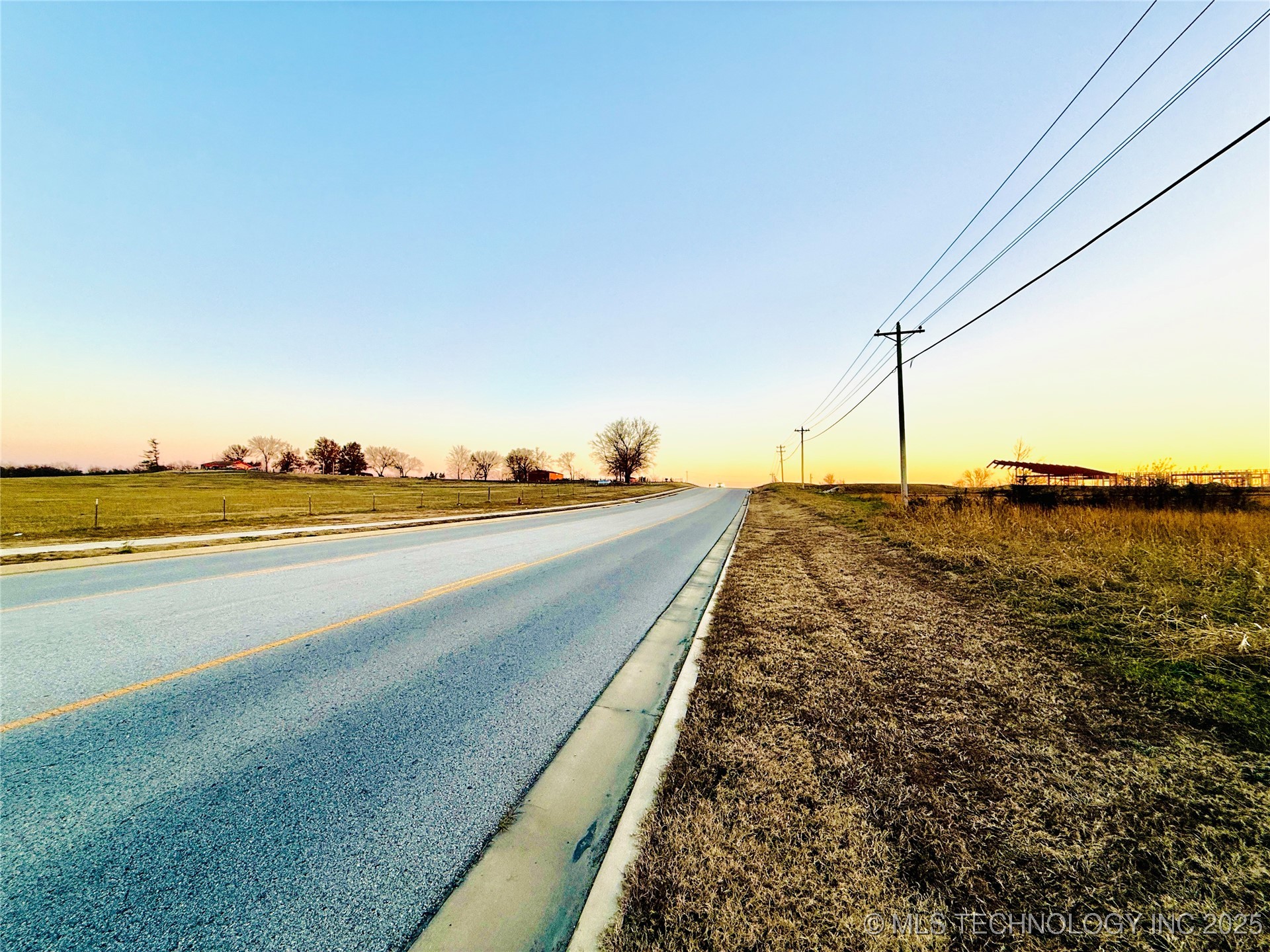 2925 E Holly Road Property Photo 27