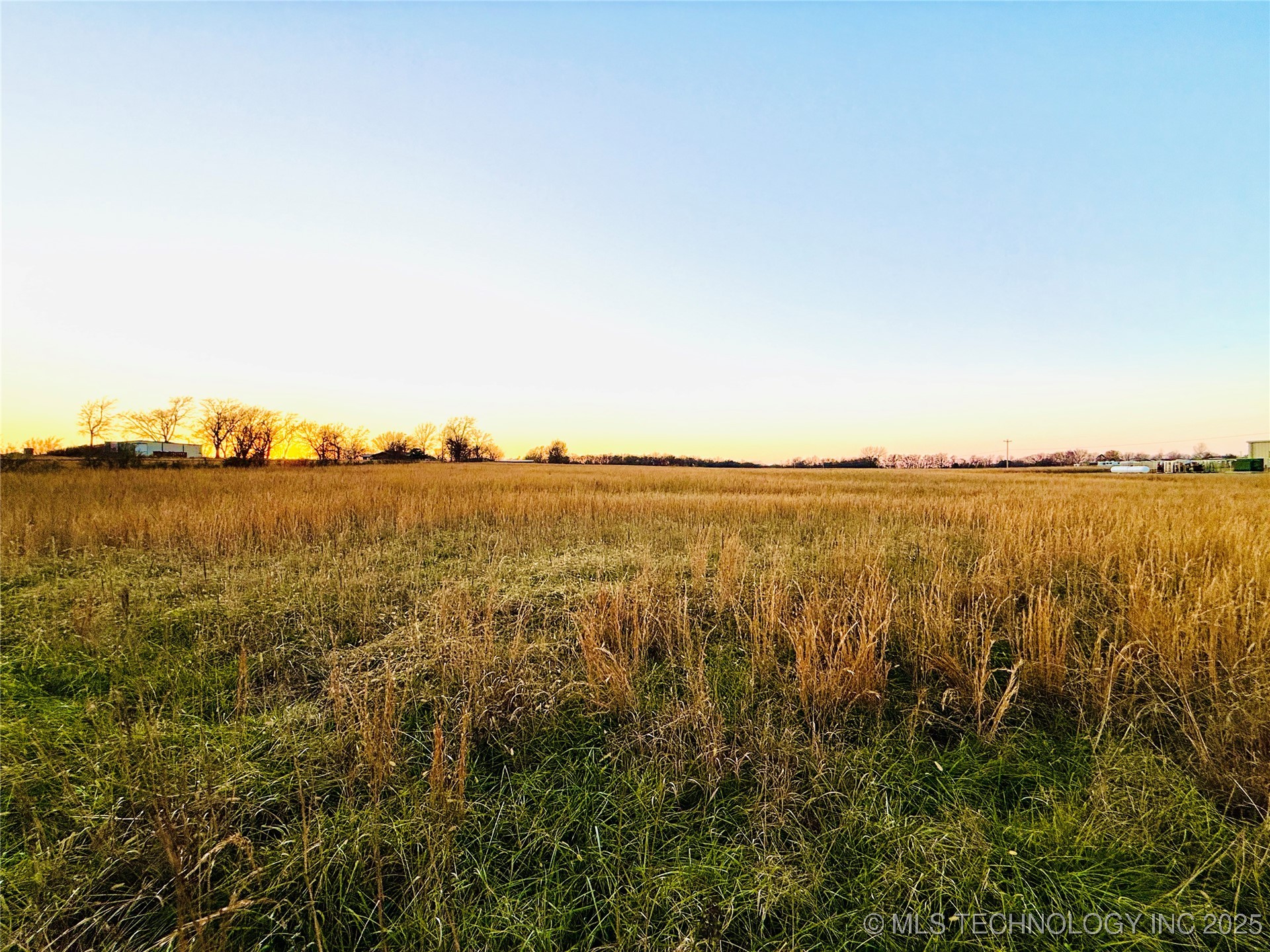 2925 E Holly Road Property Photo 28