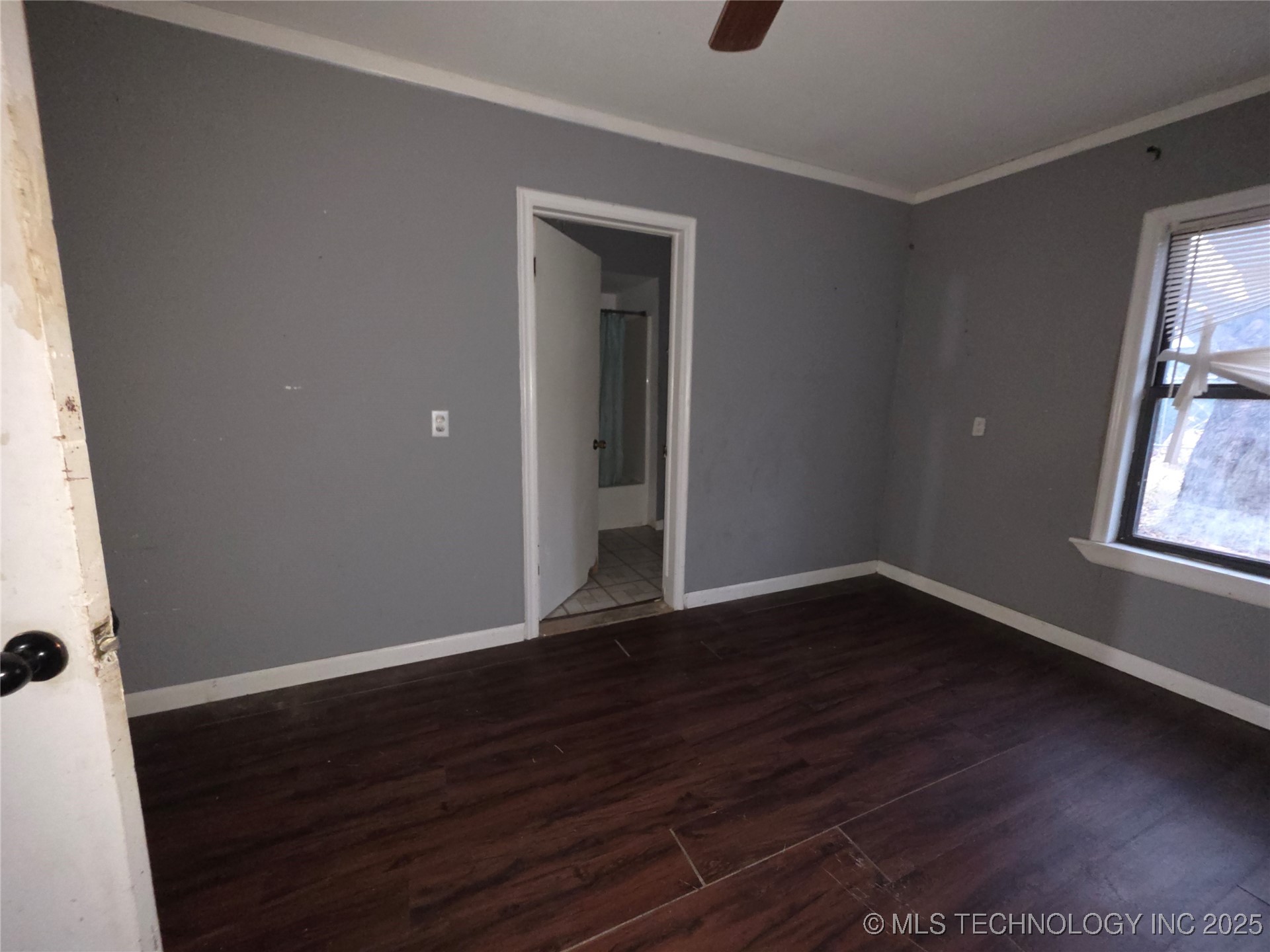 114 E Elm Street Property Photo 8