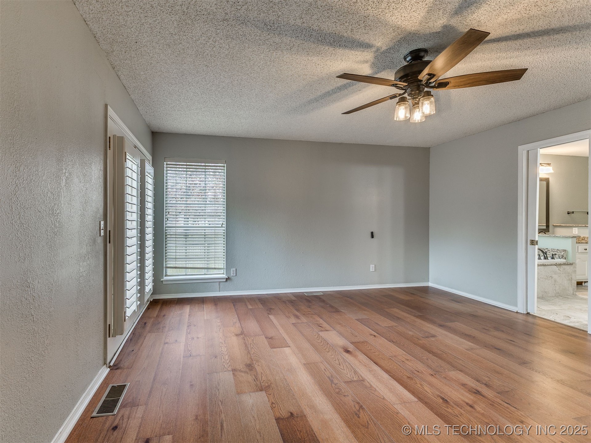 3713 S 71st West Avenue Property Photo 26