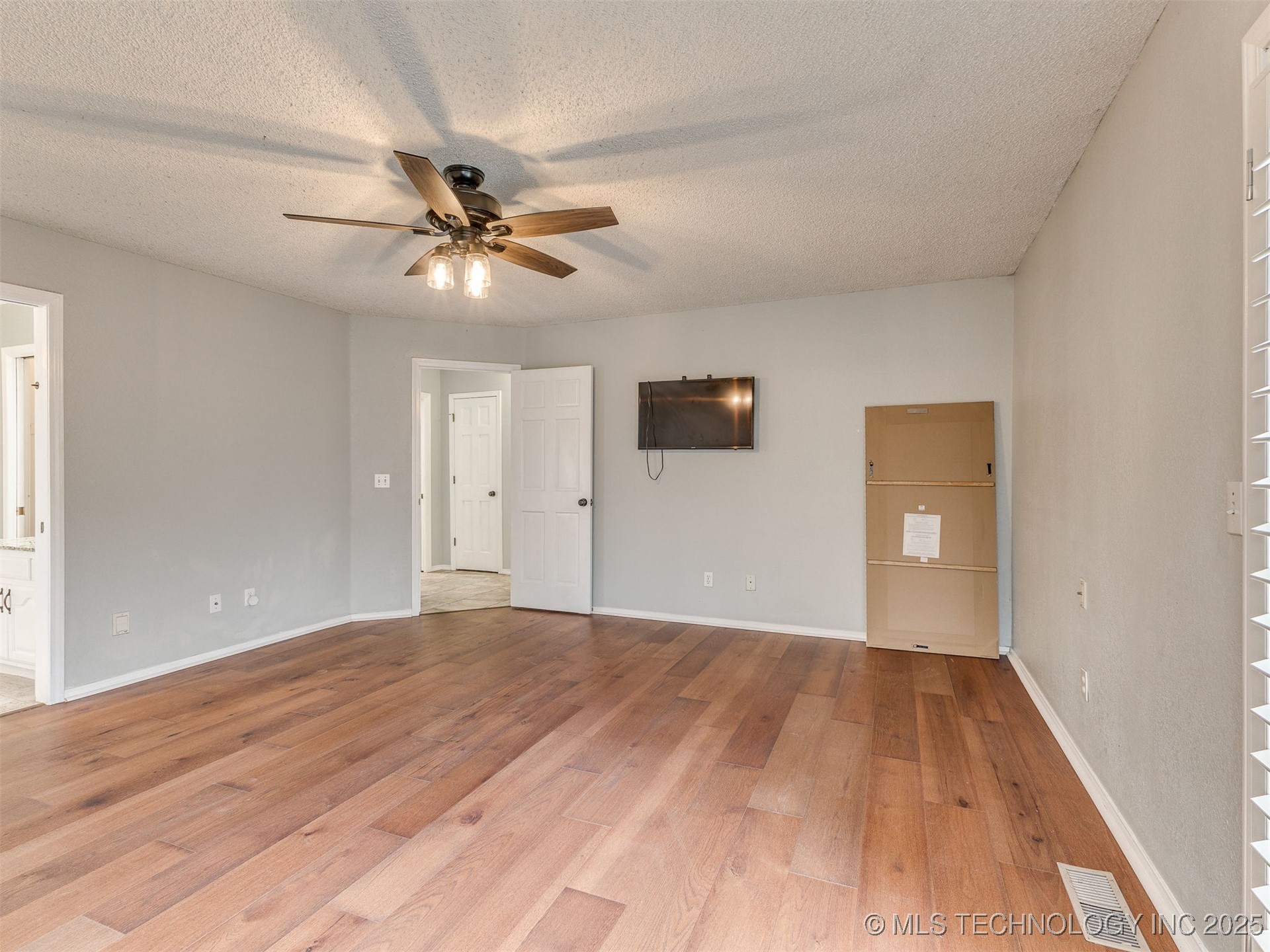 3713 S 71st West Avenue Property Photo 27