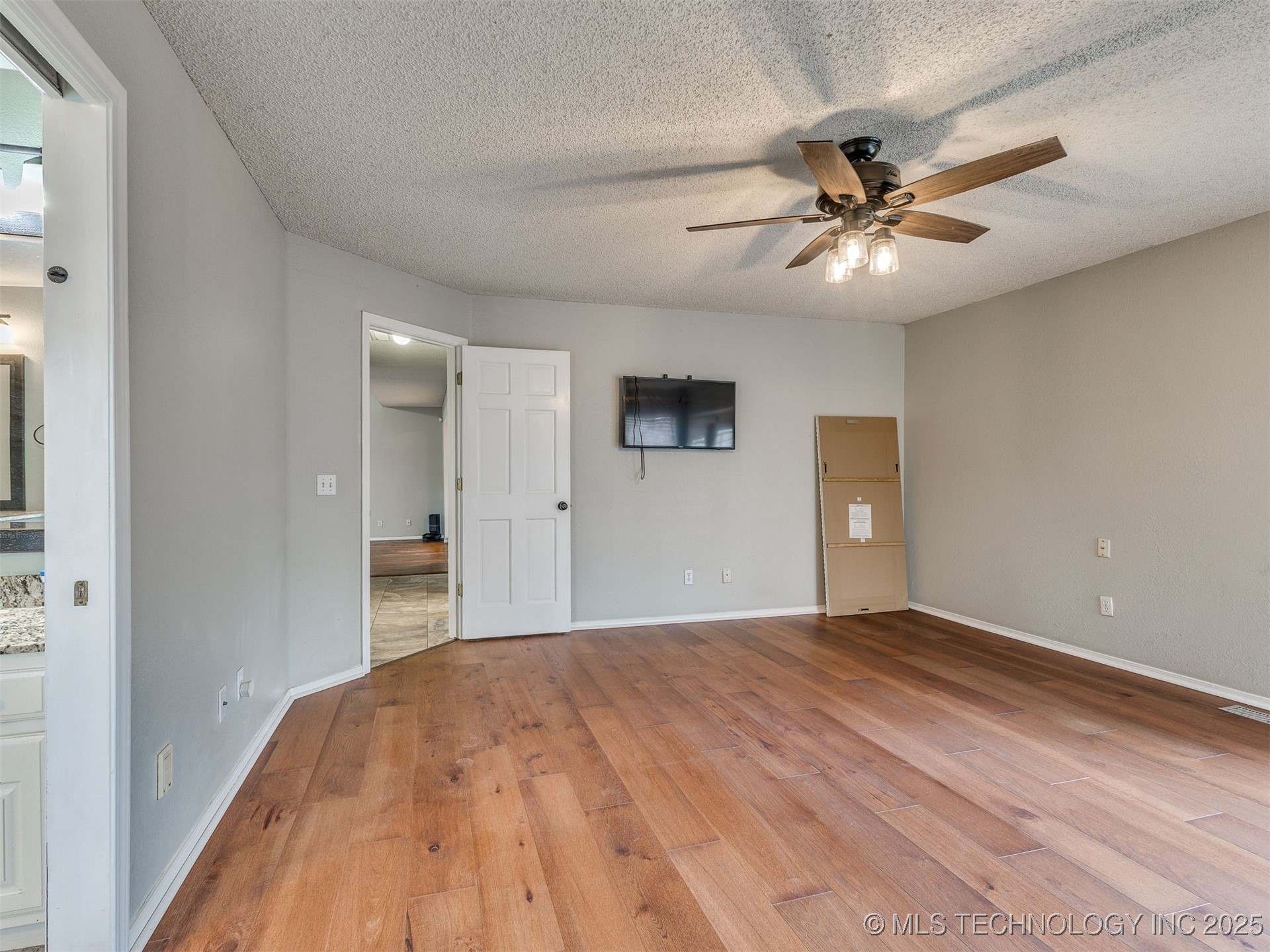 3713 S 71st West Avenue Property Photo 28