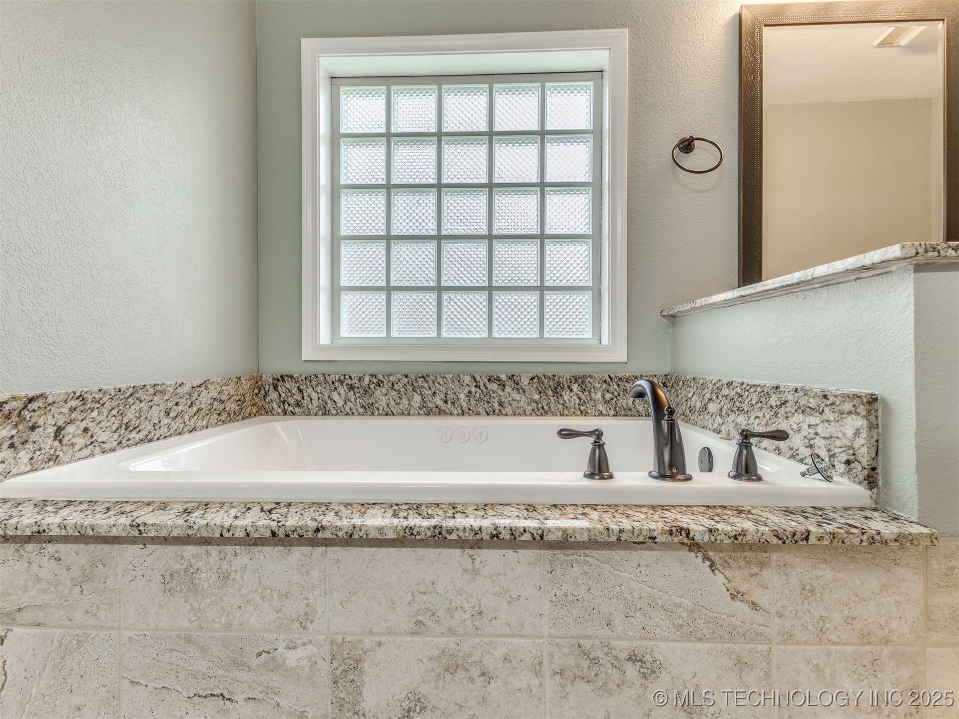 3713 S 71st West Avenue Property Photo 32