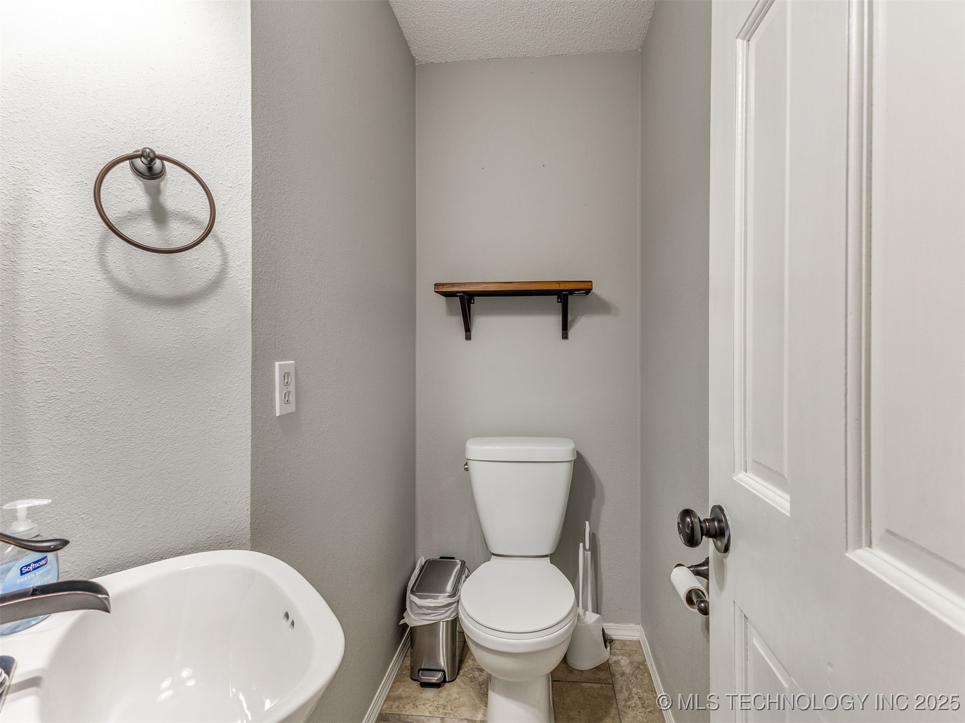 3713 S 71st West Avenue Property Photo 34