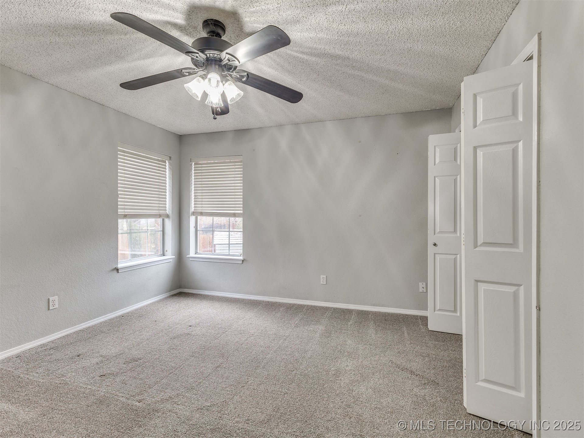 3713 S 71st West Avenue Property Photo 35