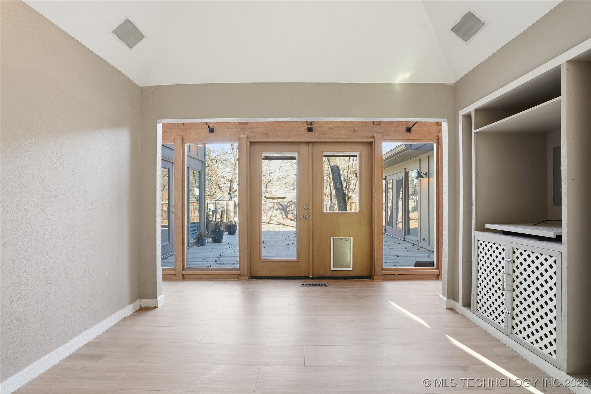 10203 S Richmond Avenue Property Photo 18