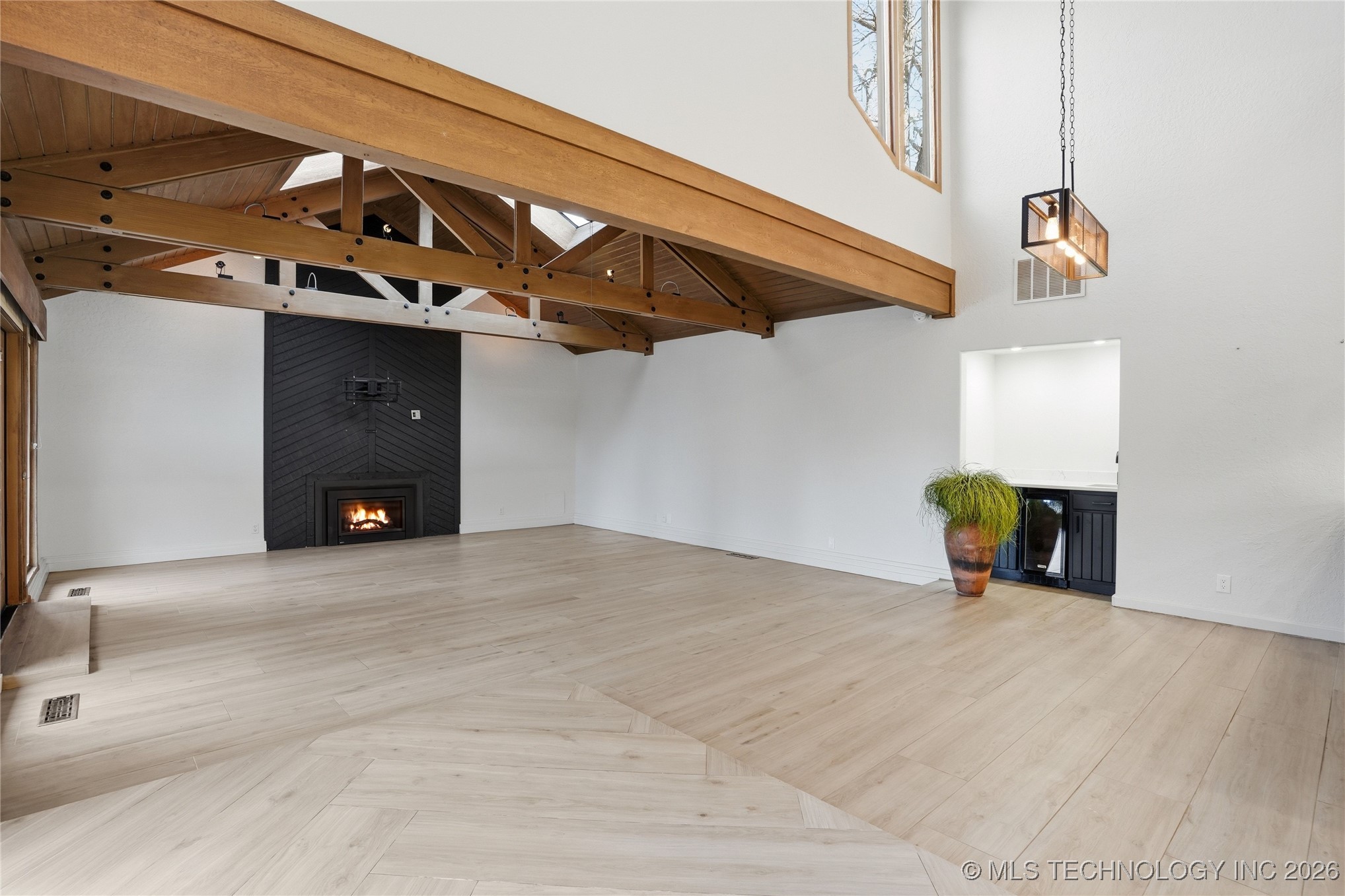 10203 S Richmond Avenue Property Photo 30