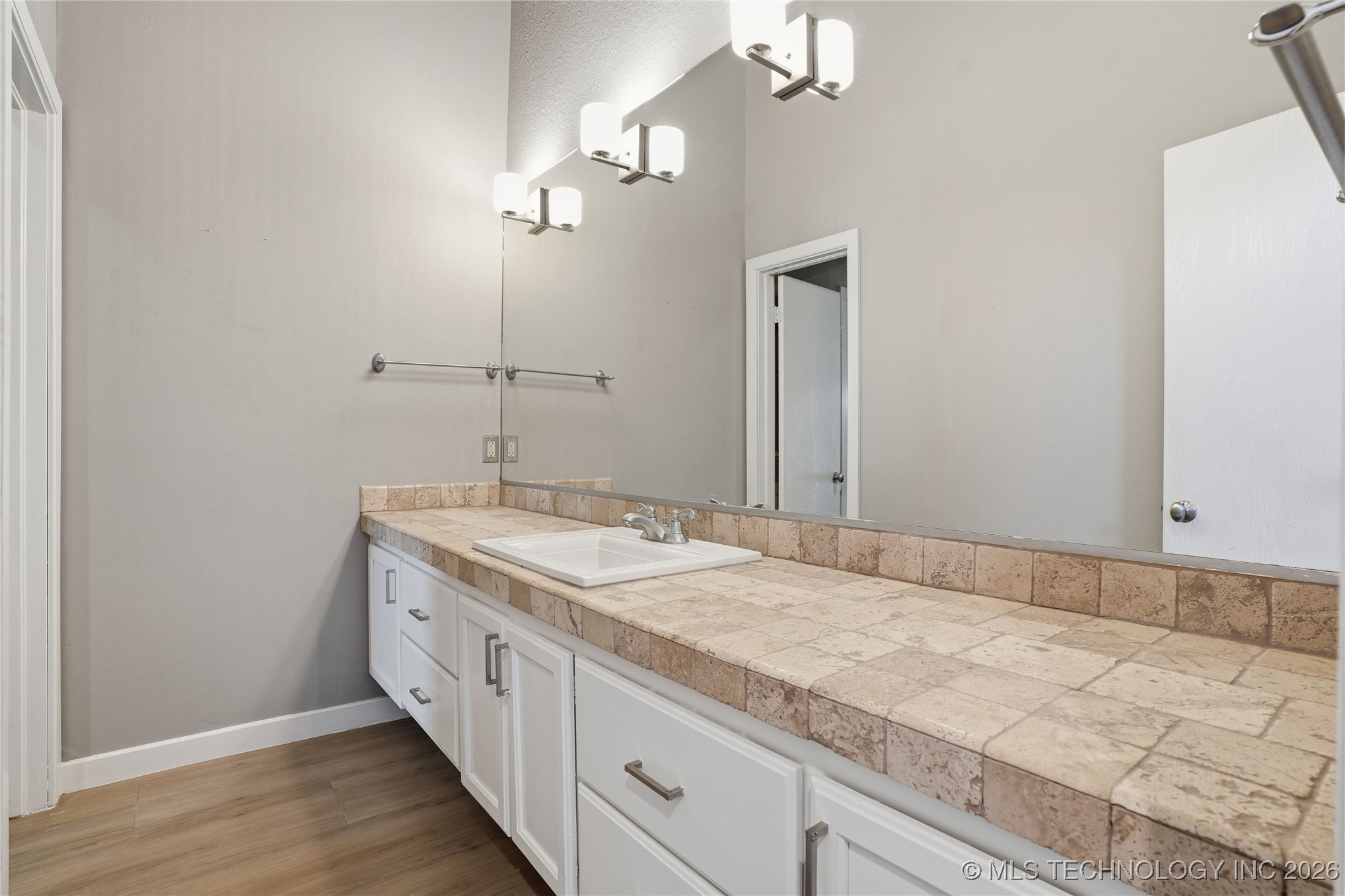 10203 S Richmond Avenue Property Photo 42