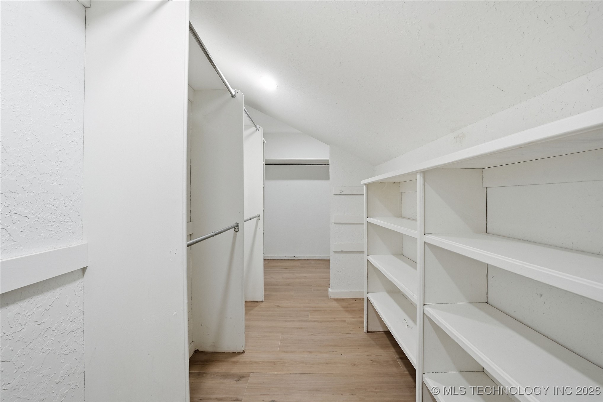 10203 S Richmond Avenue Property Photo 45