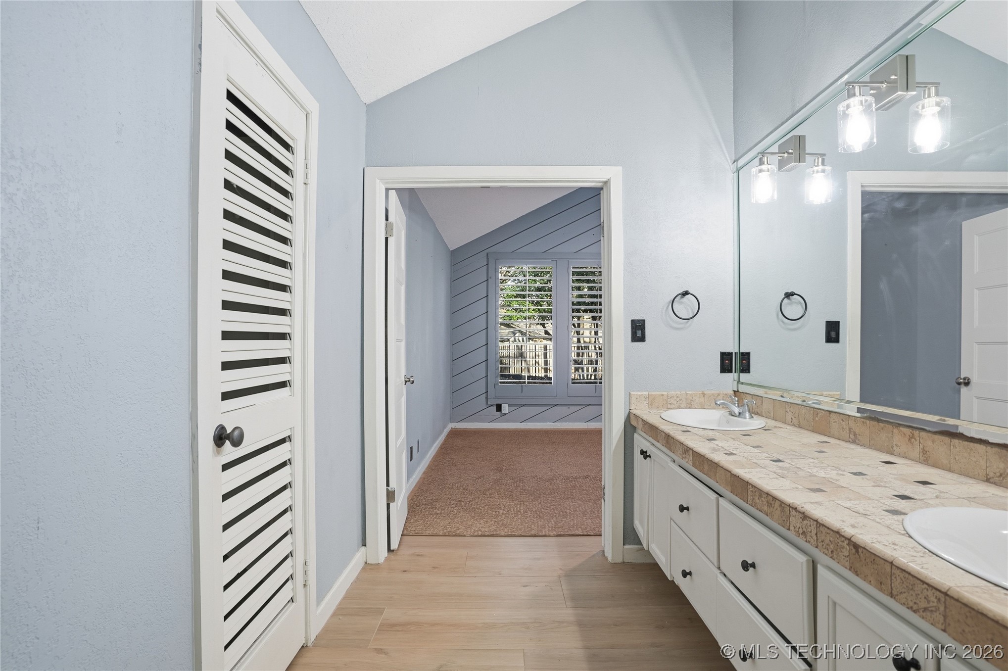 10203 S Richmond Avenue Property Photo 48