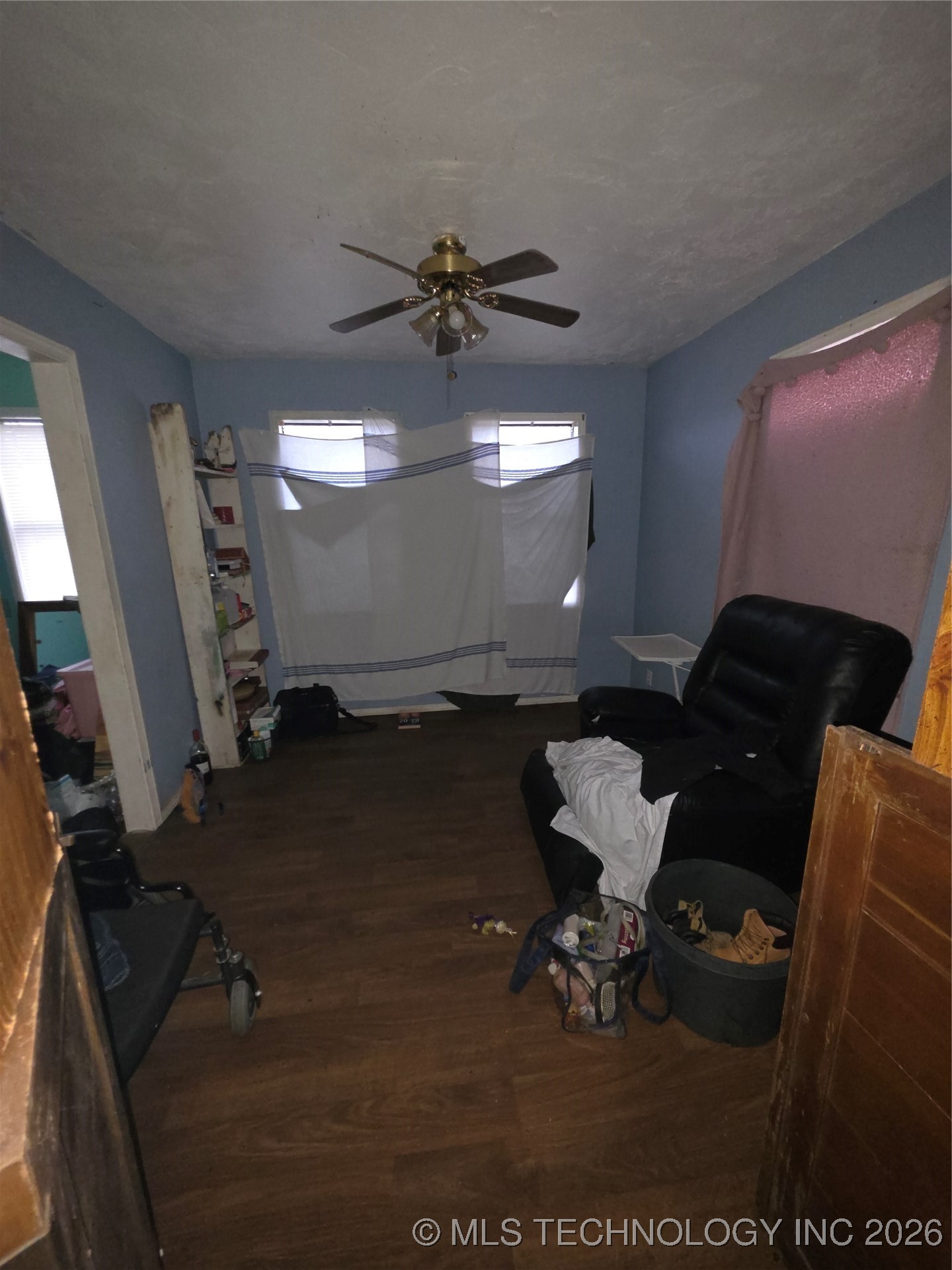 420 E Holly Street Property Photo 10