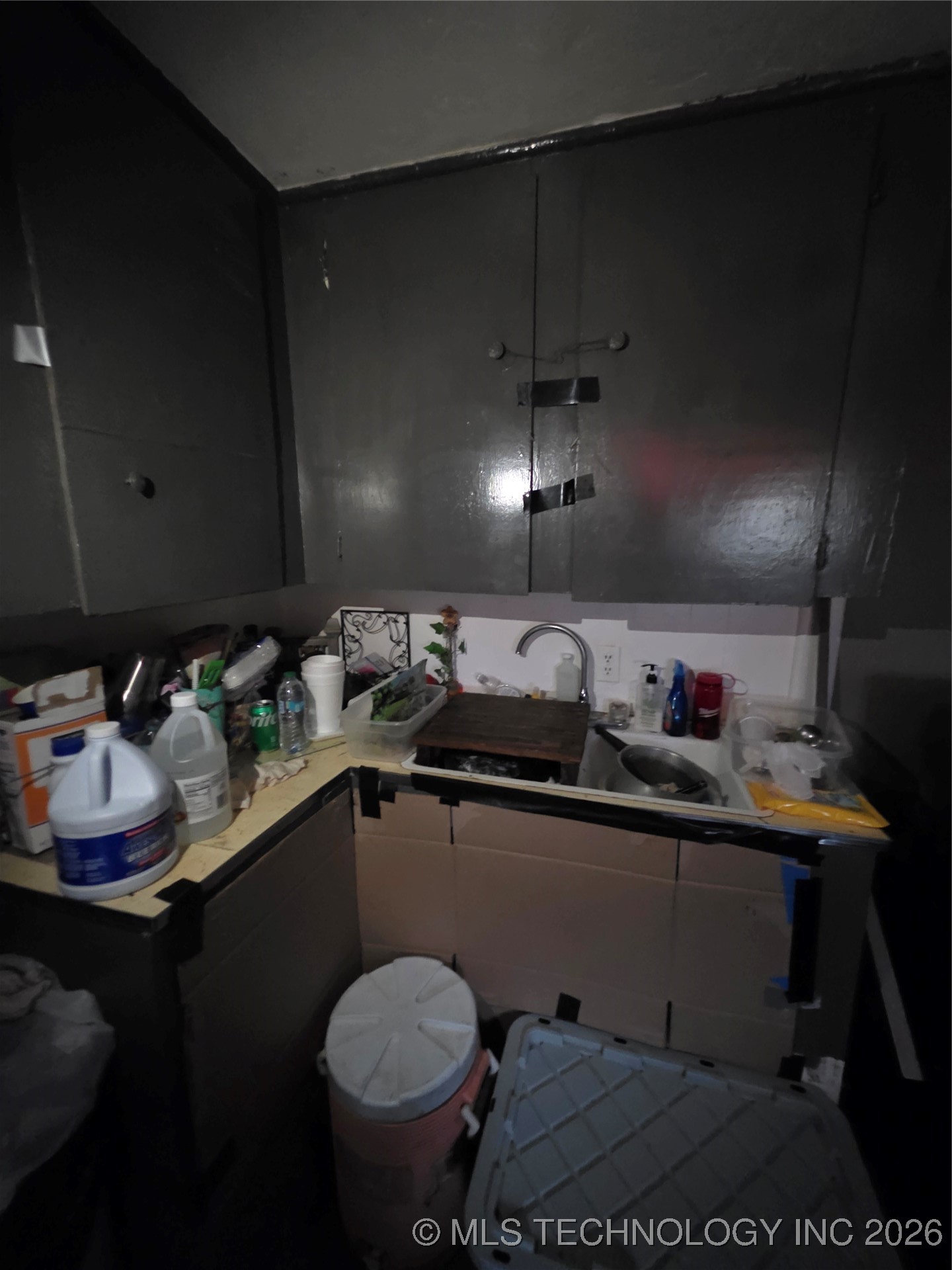 420 E Holly Street Property Photo 12