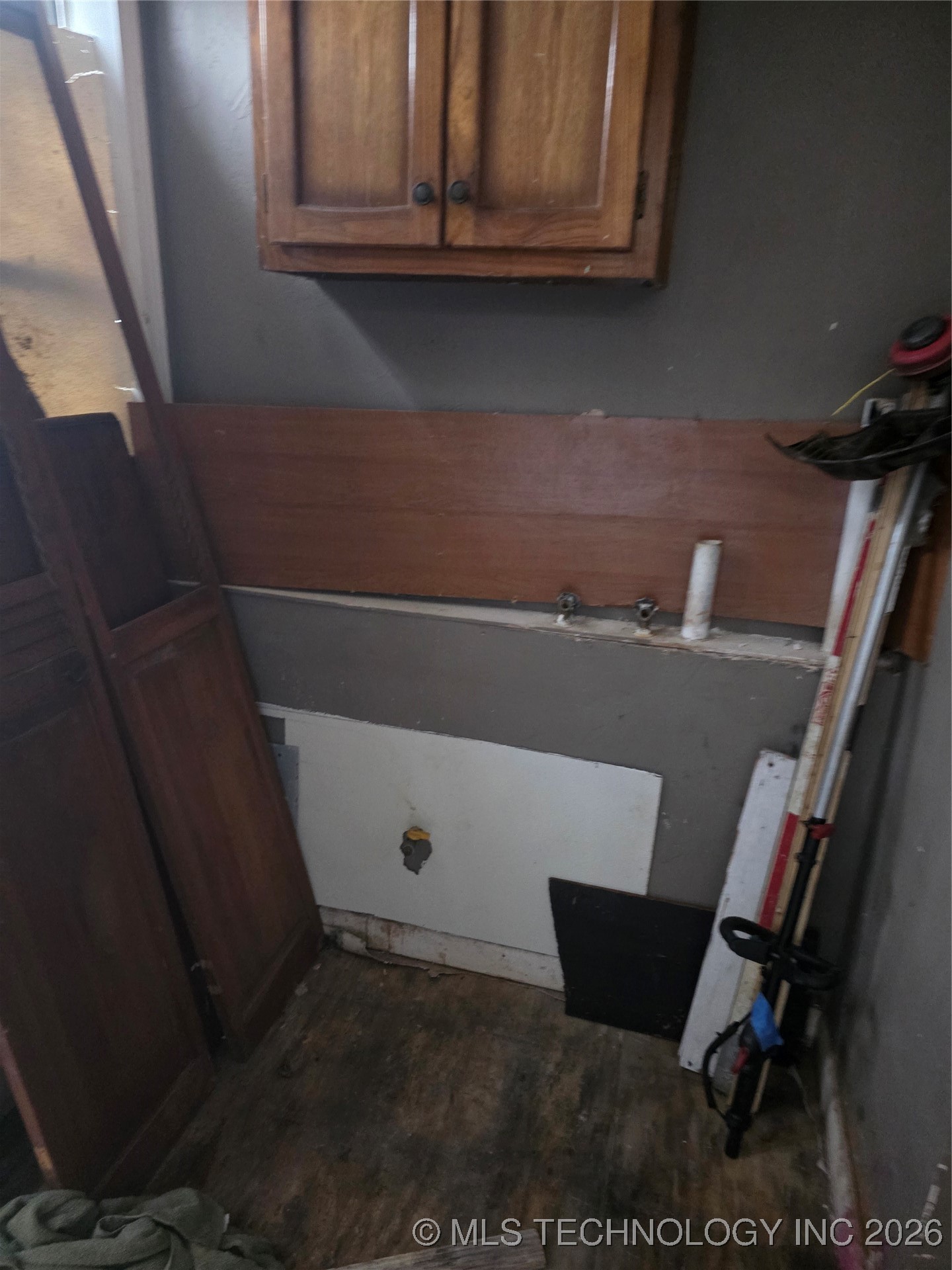 420 E Holly Street Property Photo 13