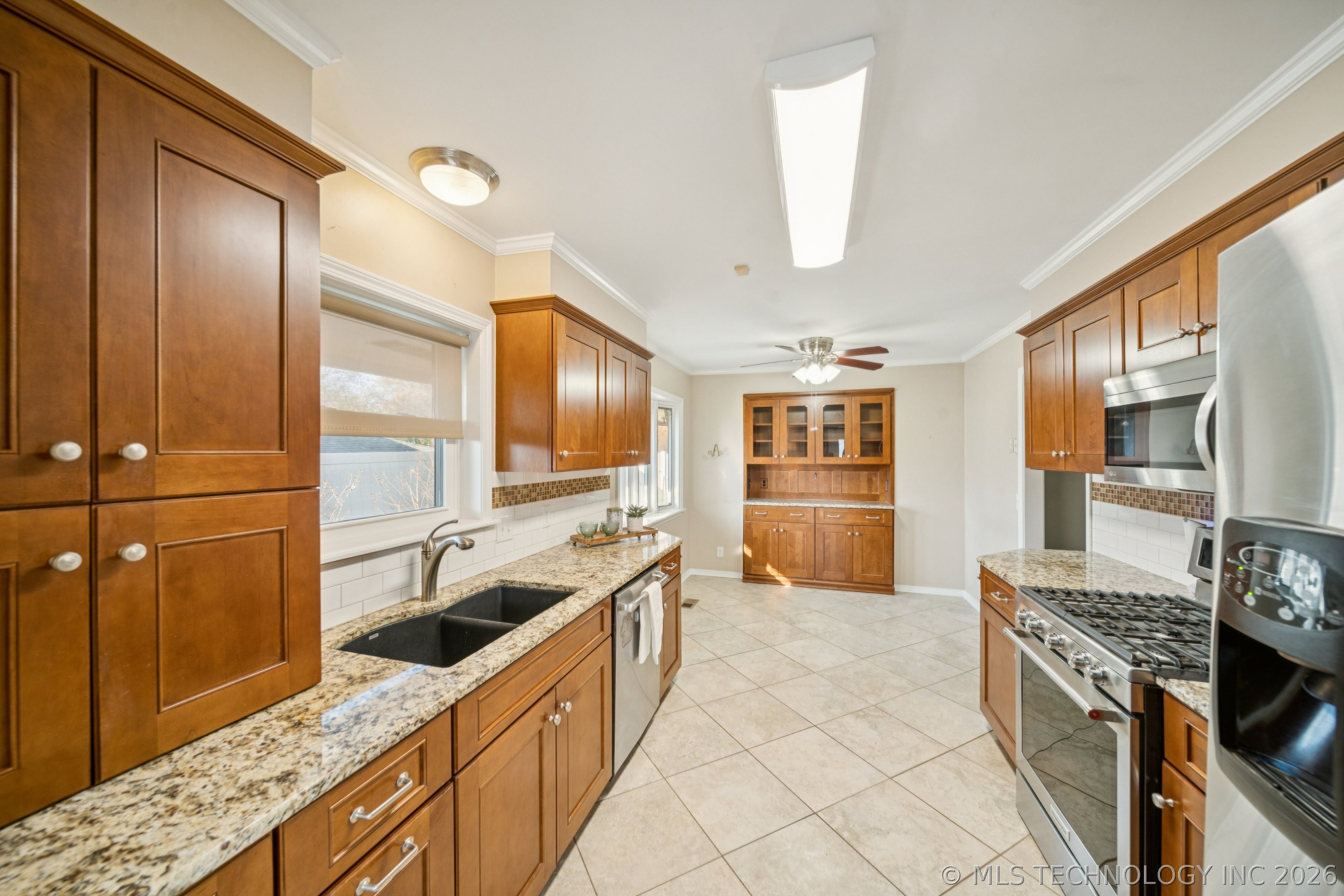 3208 E 80th Place S Property Photo 8