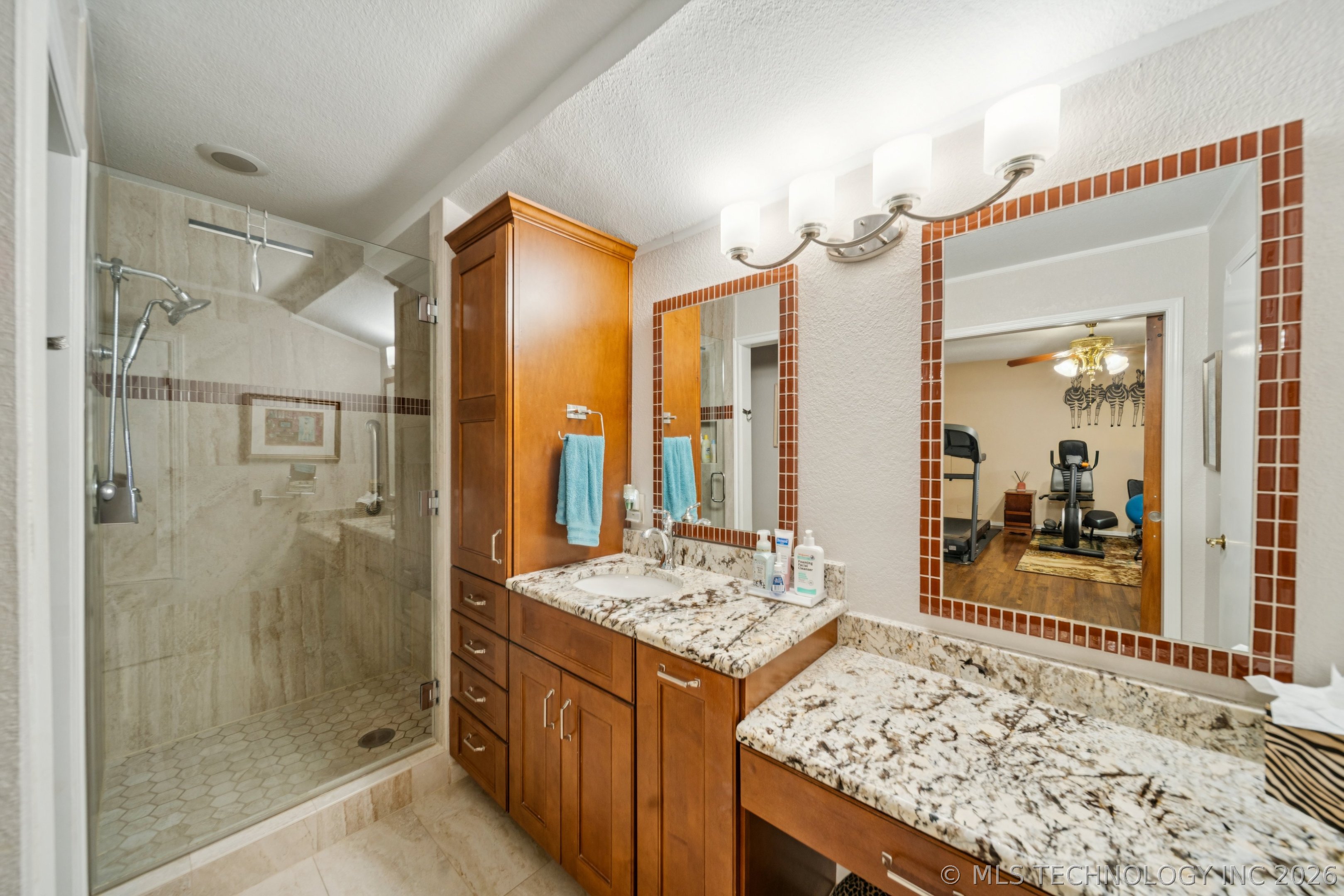 3208 E 80th Place S Property Photo 14