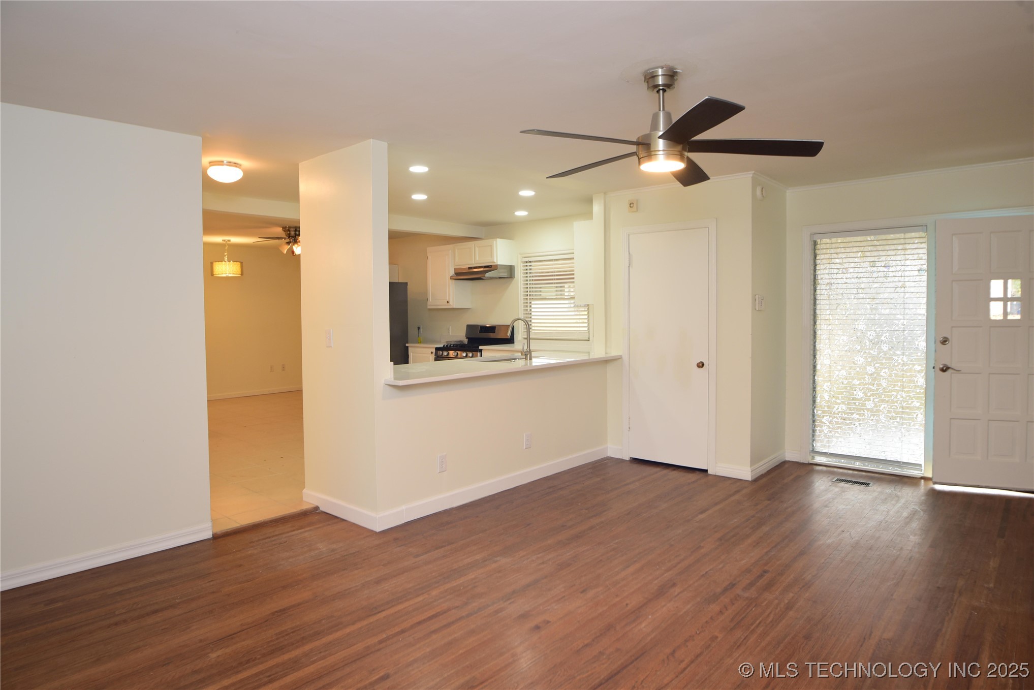 3522 S Toledo Avenue Property Photo 3