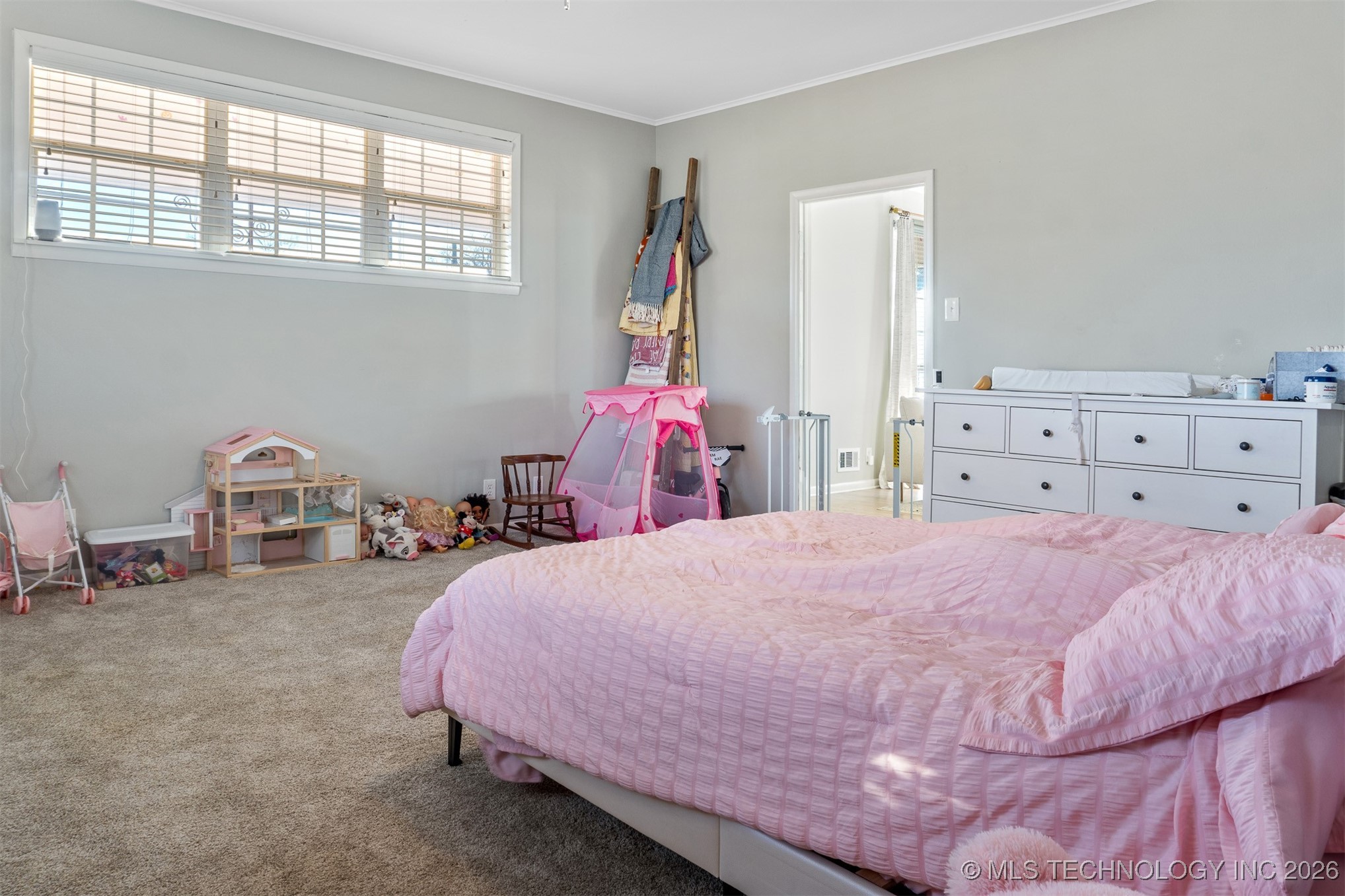 624 W Cedar Street Property Photo 13