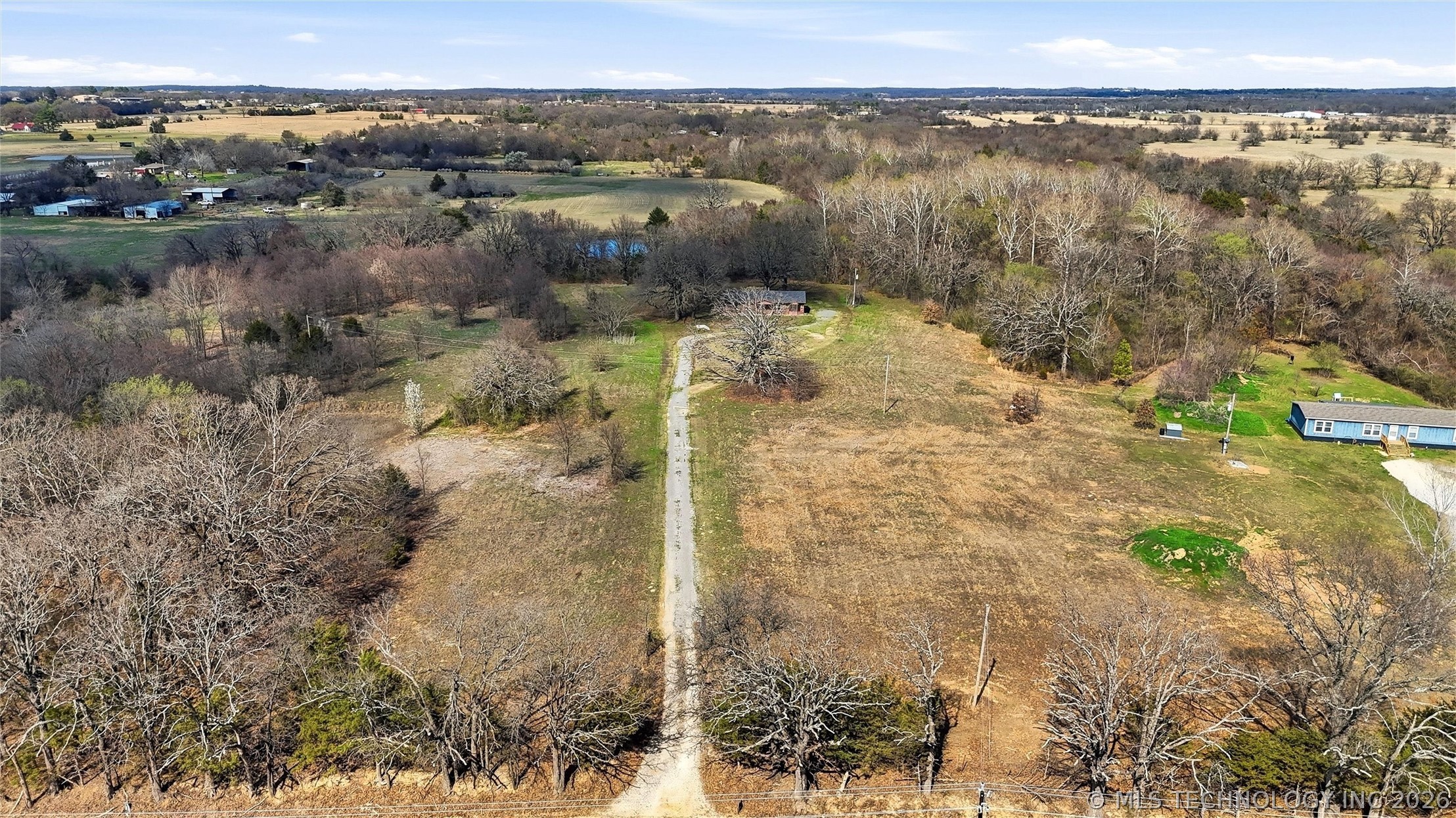 1880 Mcintosh Road Property Photo 8