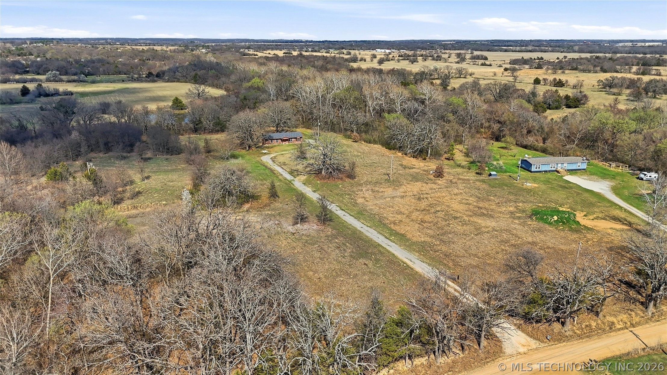 1880 Mcintosh Road Property Photo 9