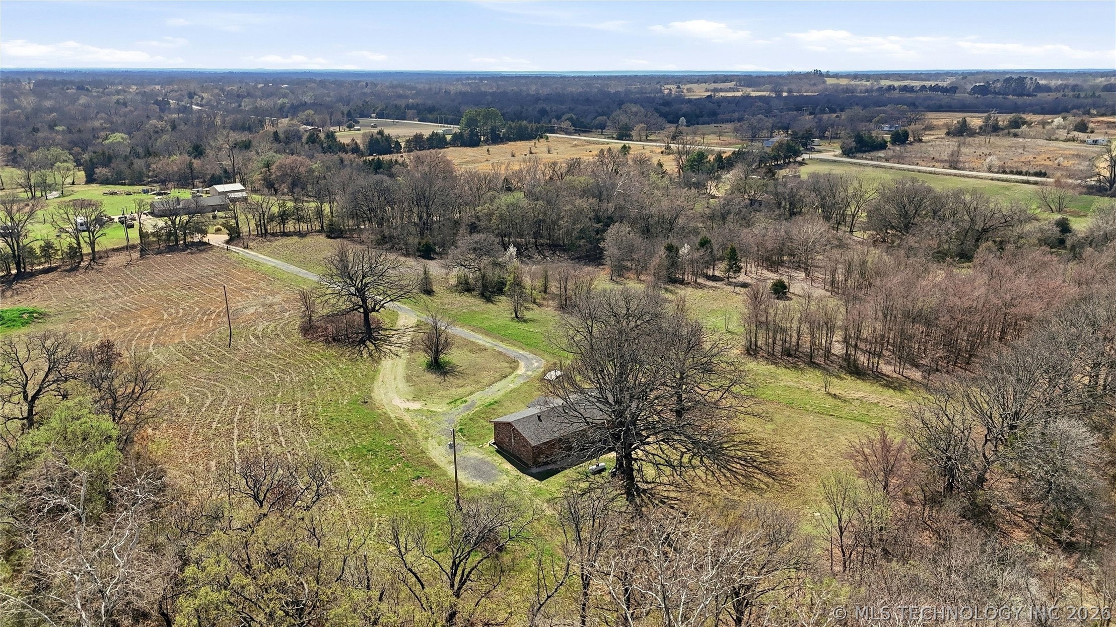 1880 Mcintosh Road Property Photo 10